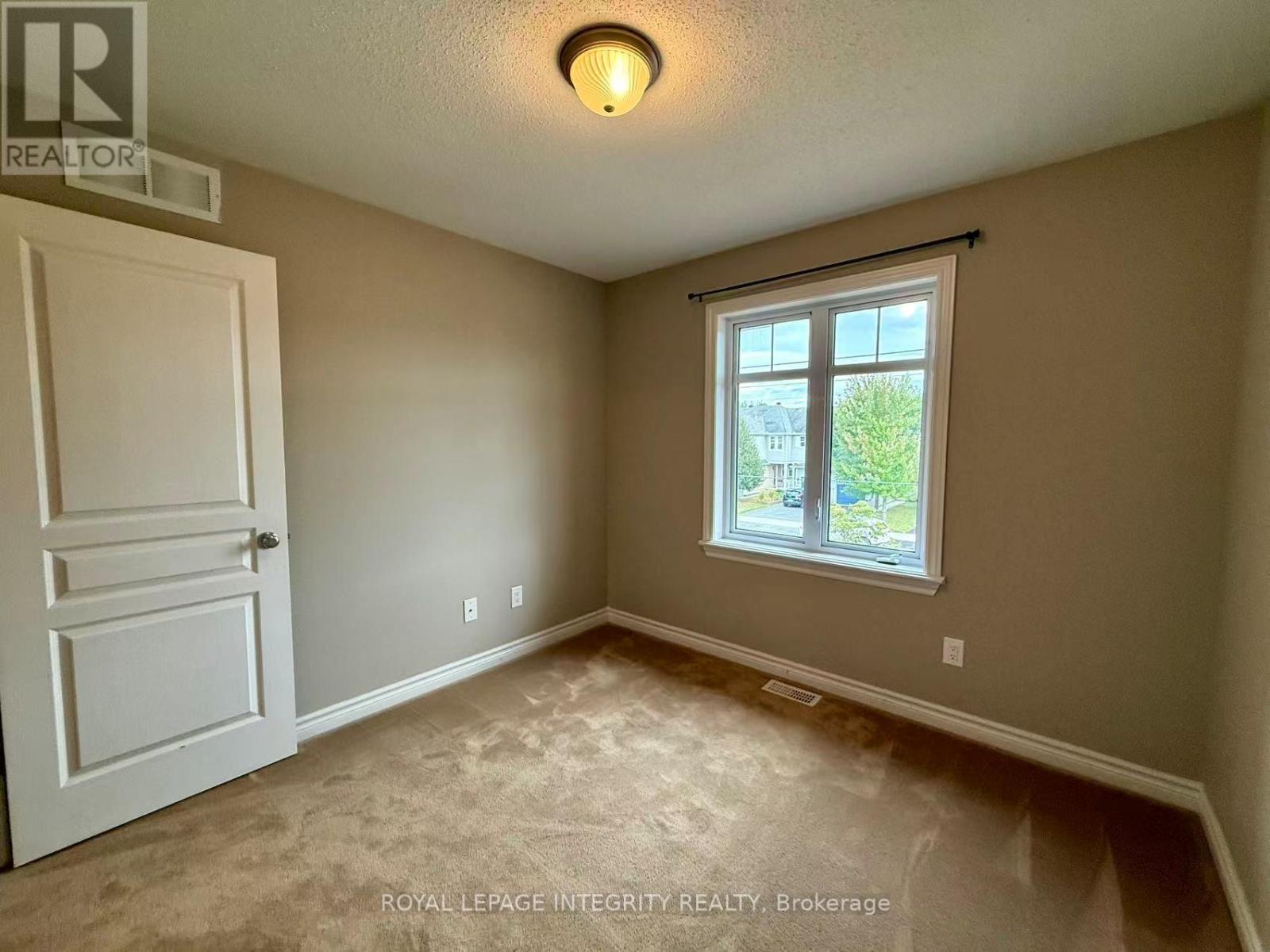 949 Klondike Road, Ottawa, Ontario  K2W 0E3 - Photo 15 - X12672716