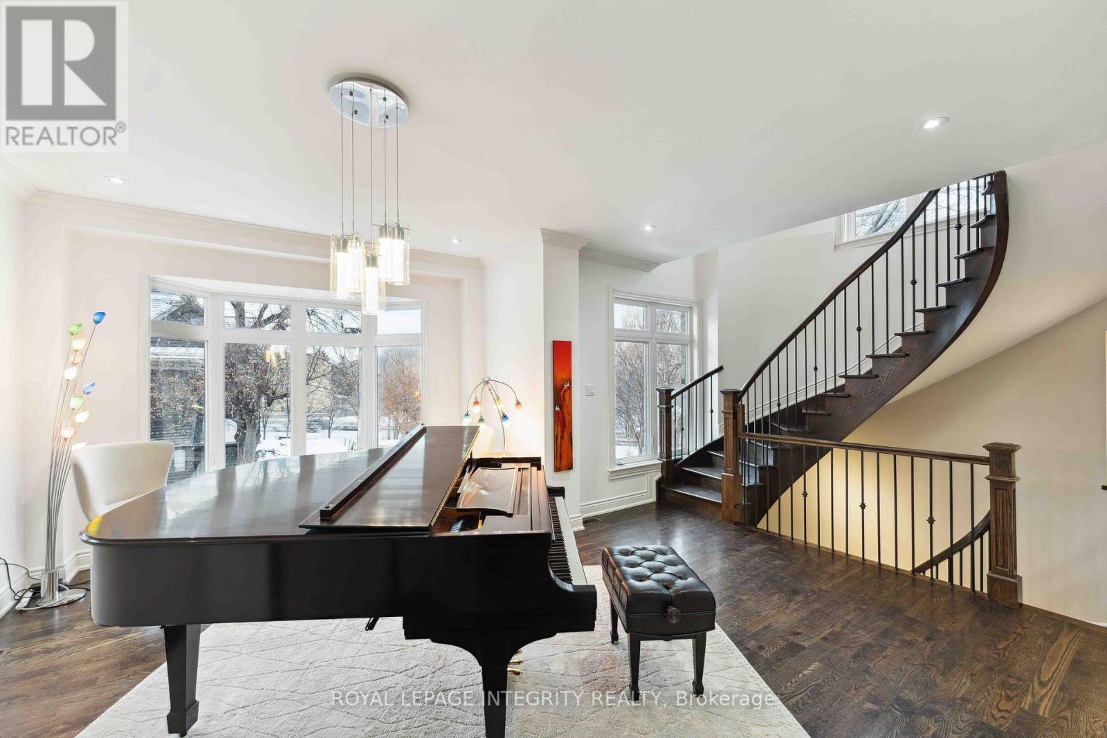 612 Besserer Street, Ottawa, Ontario  K1N 6C9 - Photo 15 - X12672718