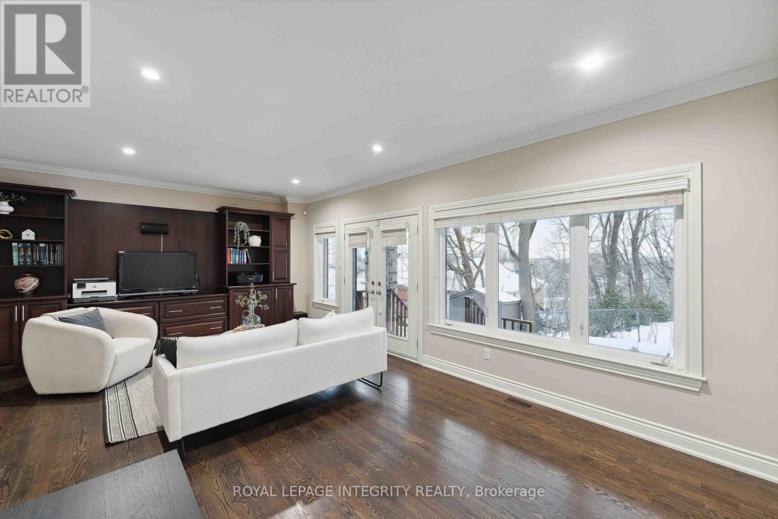 612 Besserer Street, Ottawa, Ontario  K1N 6C9 - Photo 29 - X12672718