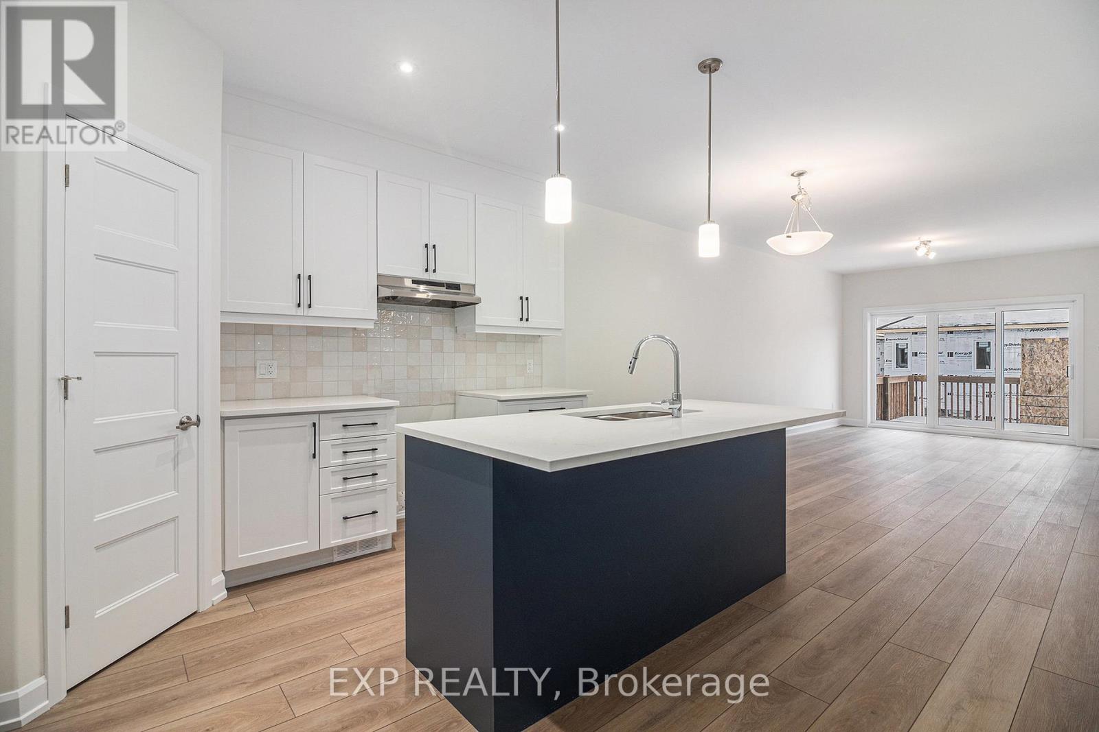 914 Chablis Crescent, Russell, Ontario  K0A 1W0 - Photo 9 - X12672786