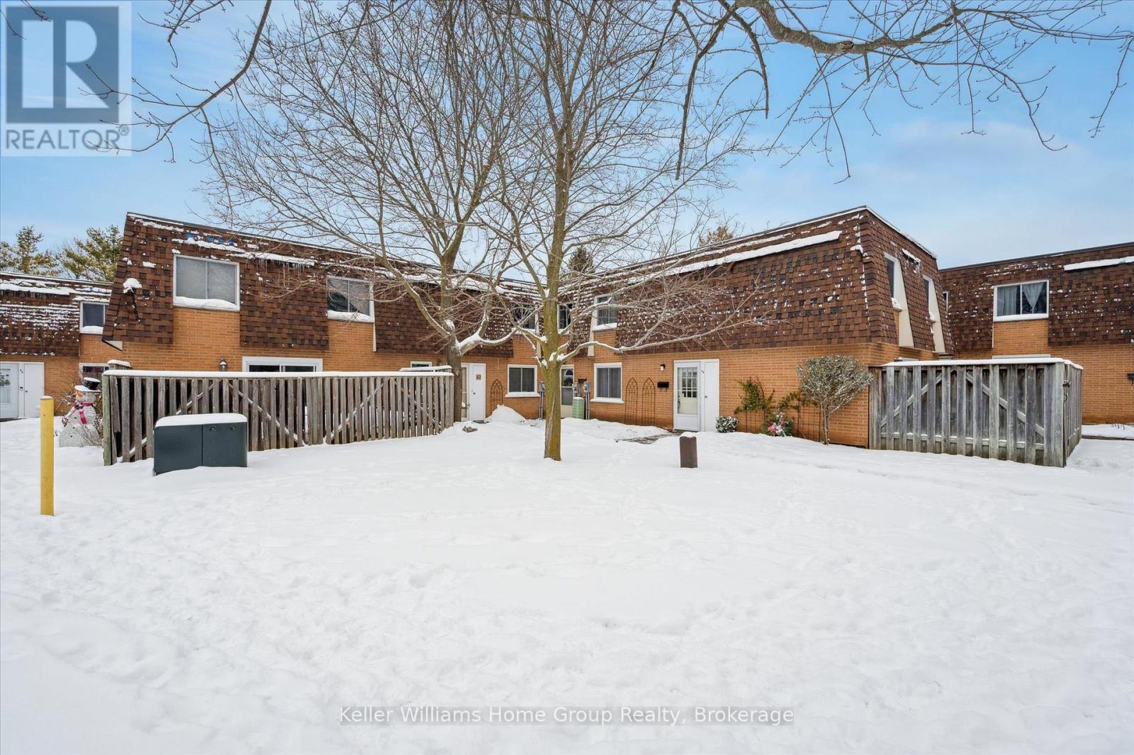 64 - 120 Country Club Drive, Guelph (Victoria North), Ontario  N1E 3K7 - Photo 3 - X12672844