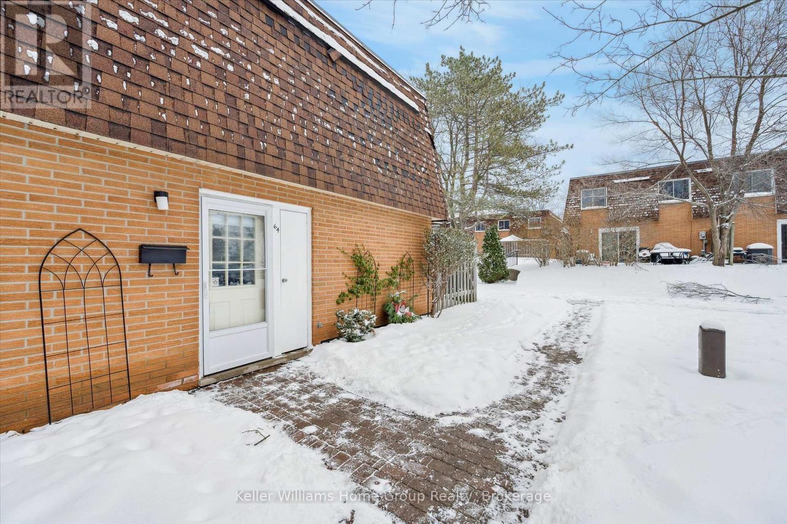 64 - 120 Country Club Drive, Guelph (Victoria North), Ontario  N1E 3K7 - Photo 5 - X12672844