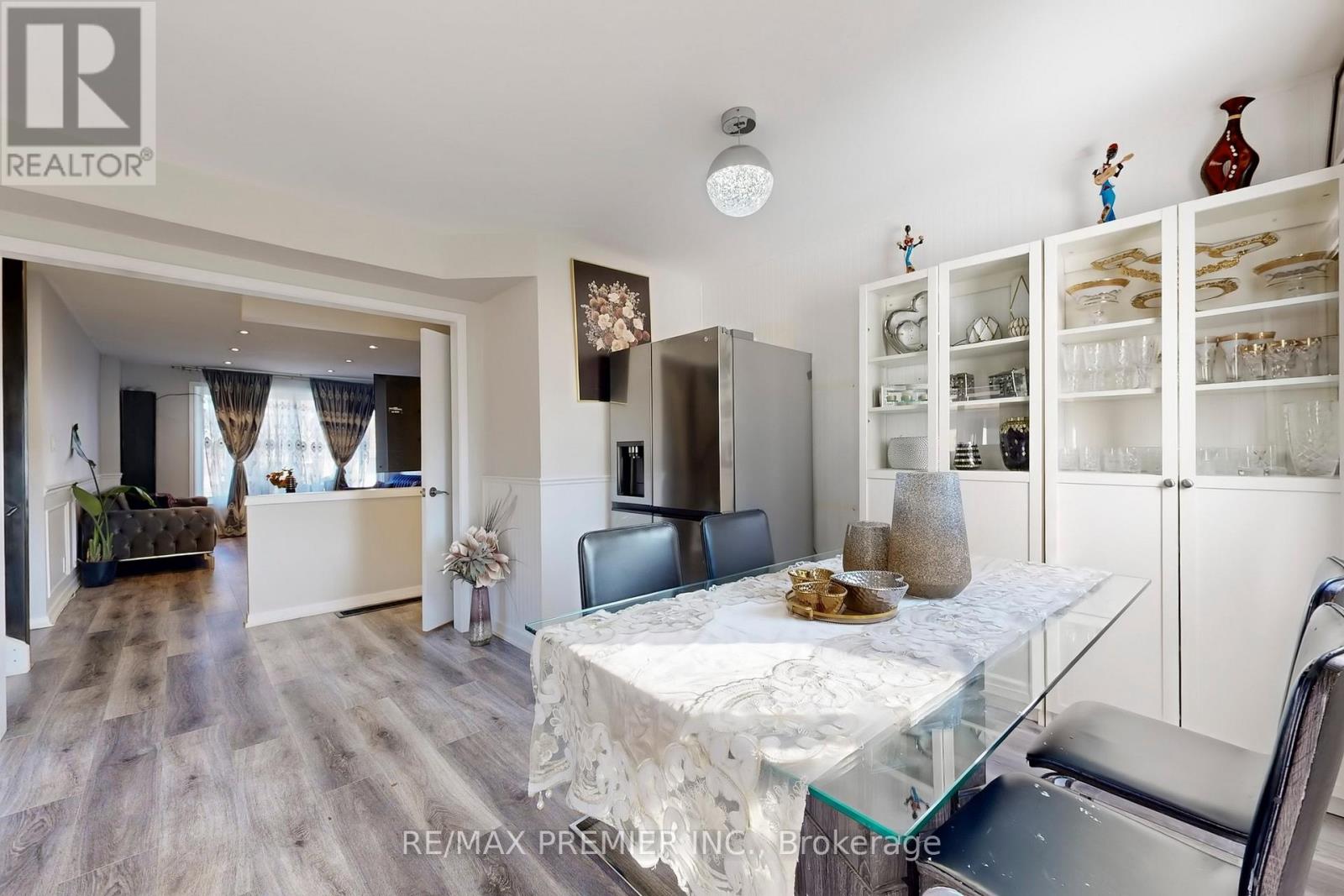 888 Krosno Boulevard, Pickering, Ontario  L1W 1H4 - Photo 12 - E12669892