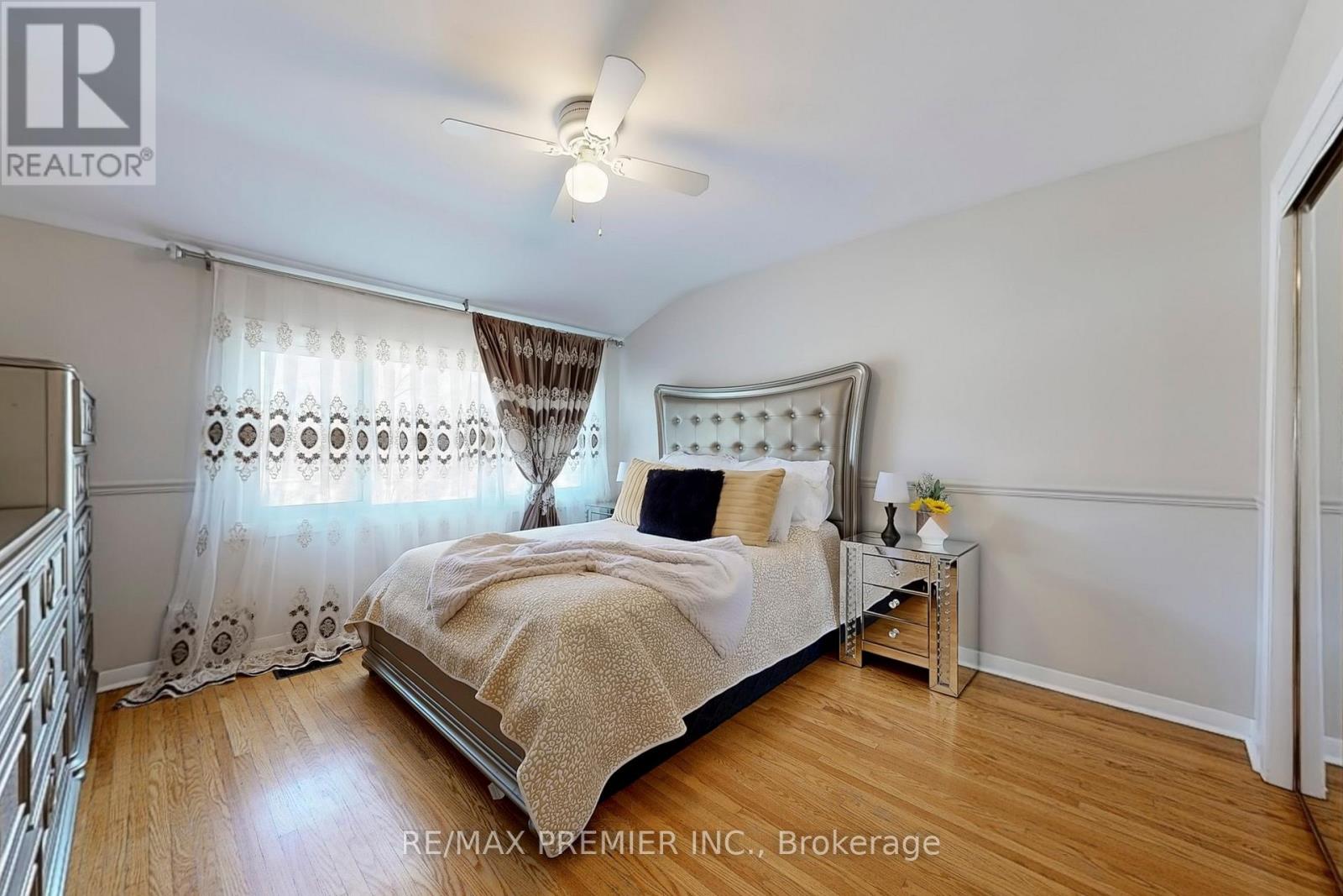 888 Krosno Boulevard, Pickering, Ontario  L1W 1H4 - Photo 19 - E12669892