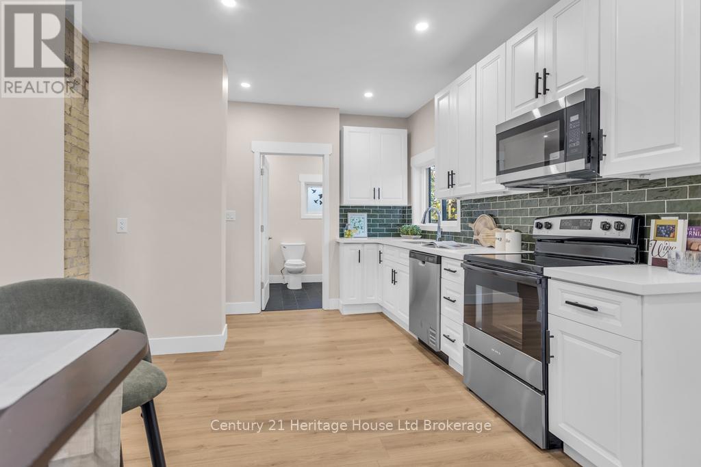 209 Victoria Street, Ingersoll, Ontario  N5C 2N2 - Photo 10 - X12672852