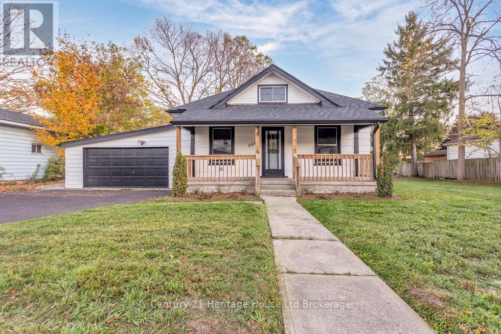 209 Victoria Street, Ingersoll, Ontario  N5C 2N2 - Photo 2 - X12672852