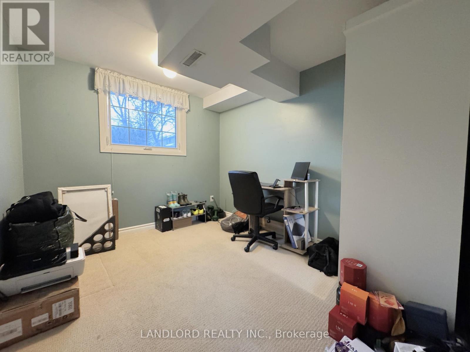 2294 Wyandotte Drive, Oakville, Ontario  L6L 2T6 - Photo 19 - W12666090