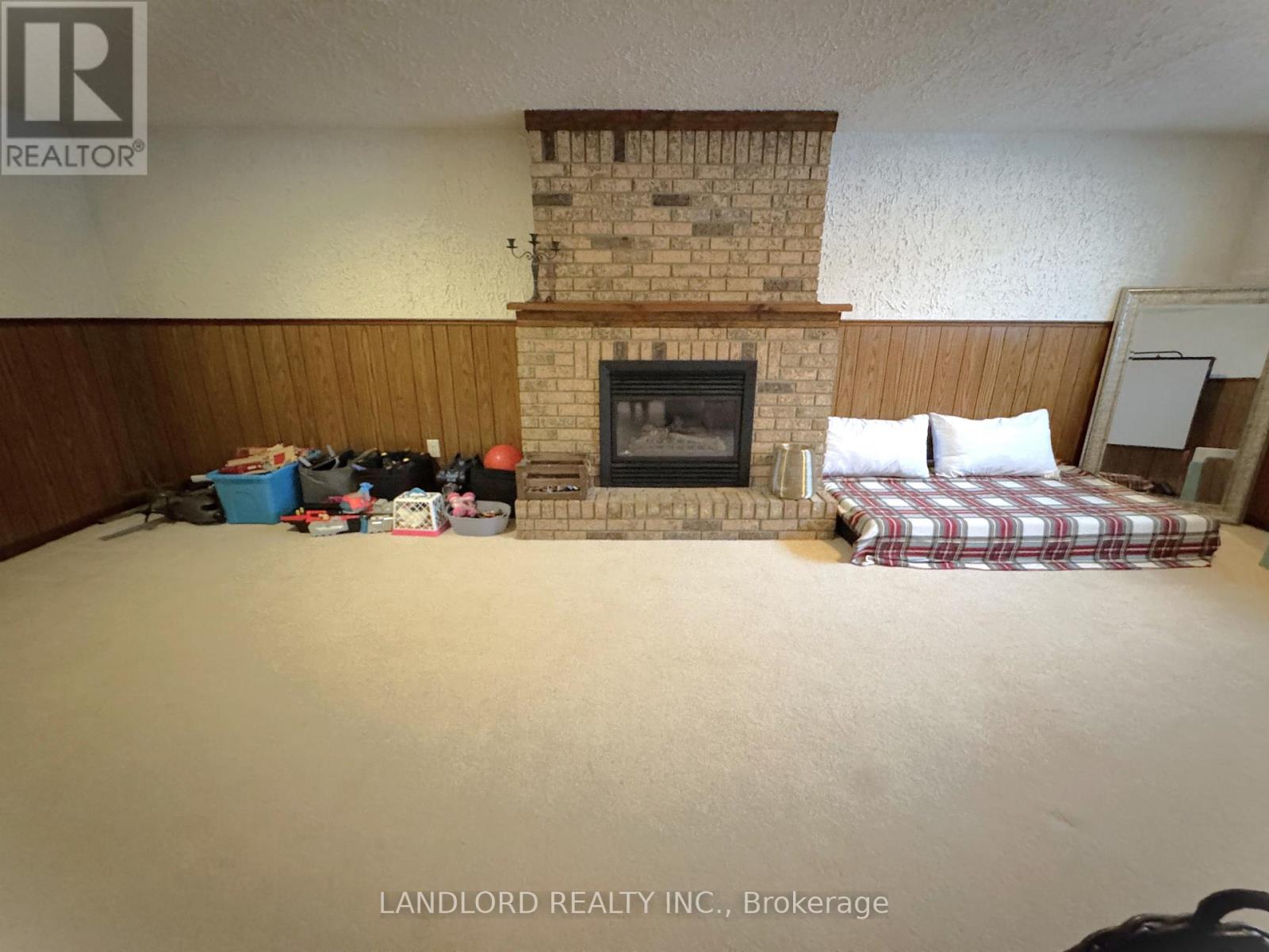 2294 Wyandotte Drive, Oakville, Ontario  L6L 2T6 - Photo 24 - W12666090