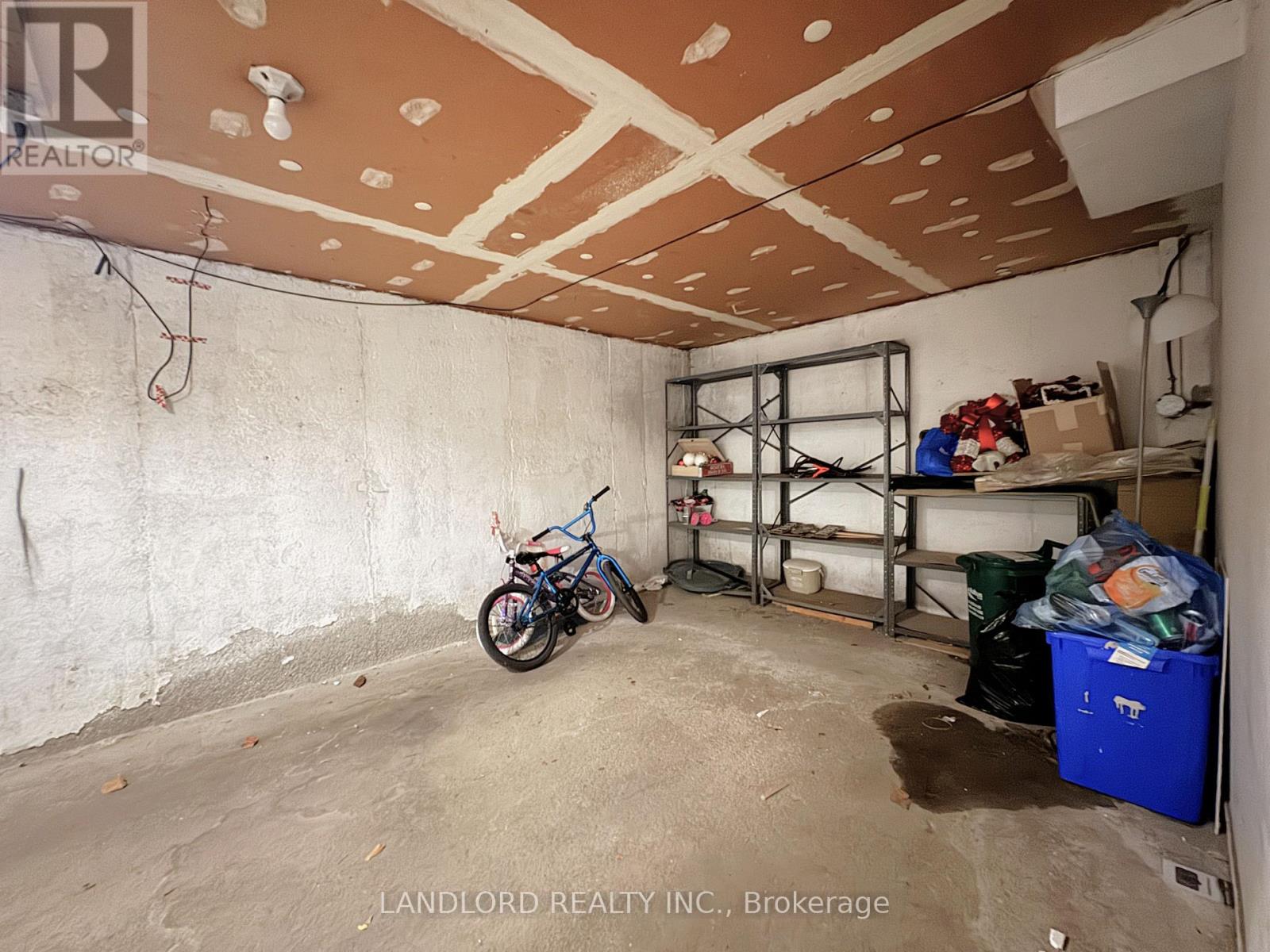 2294 Wyandotte Drive, Oakville, Ontario  L6L 2T6 - Photo 29 - W12666090