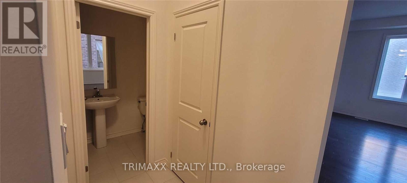 9 Truffle Court, Brampton (Northwest Brampton), Ontario  L7A 5A6 - Photo 30 - W12671900