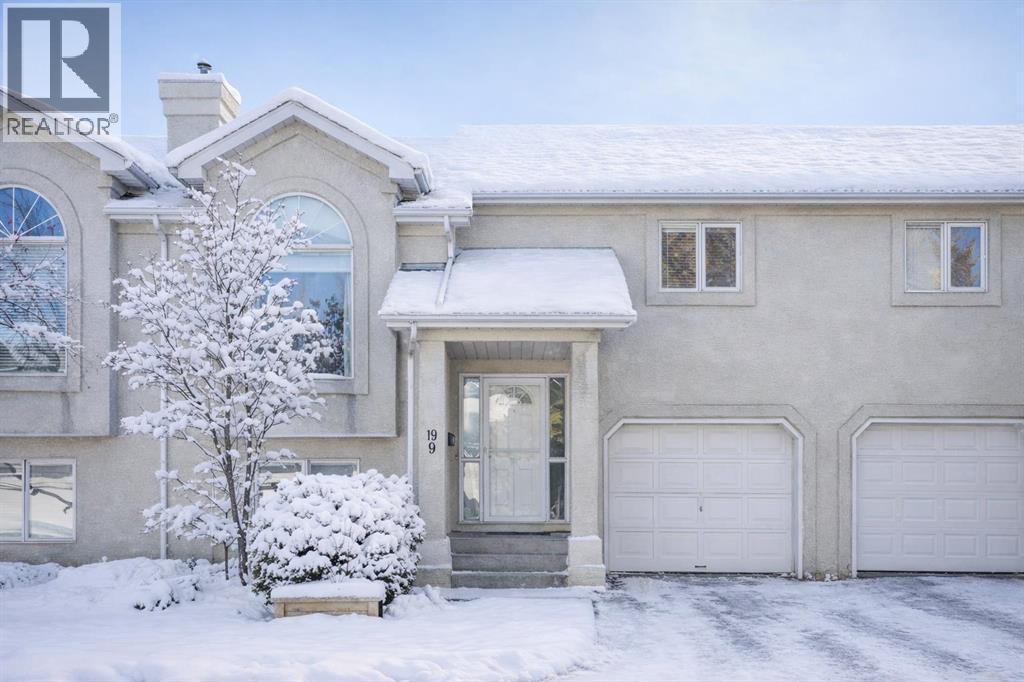19 Sunlake Gardens SE, calgary, Alberta