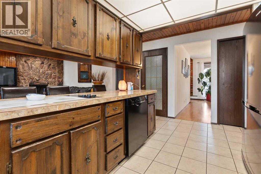 3810 64 Street, Camrose, Alberta T4V 2Z2 - Photo 7 - A2269371