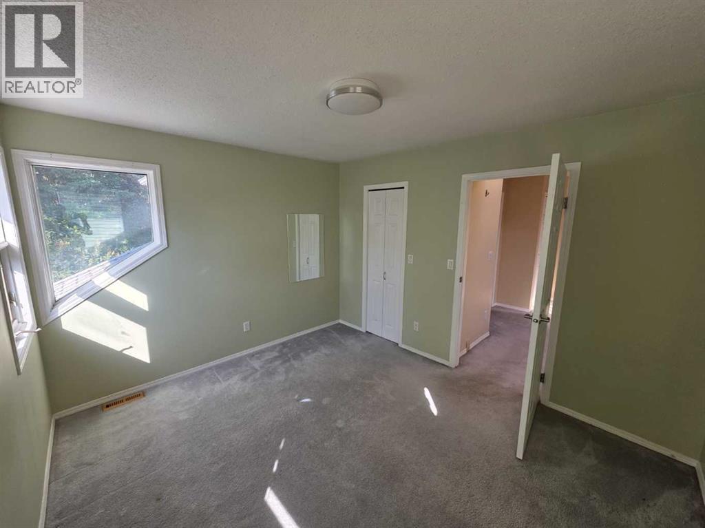 10722 91 Street, Peace River, Alberta  T8S 1R1 - Photo 30 - A2276564