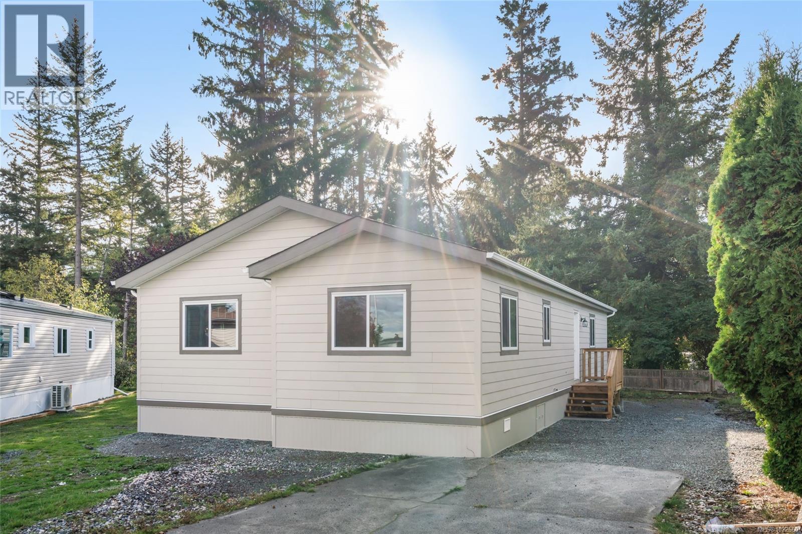 27 2301 Arbot Rd, Nanaimo, British Columbia  V9R 6S6 - Photo 2 - 1022660