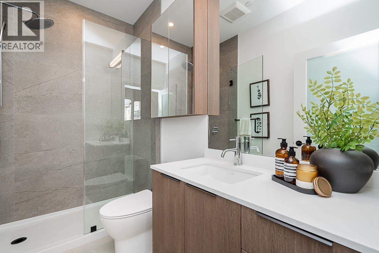 2462 Adanac Street, Vancouver, British Columbia  V5K 2M4 - Photo 12 - R3062940