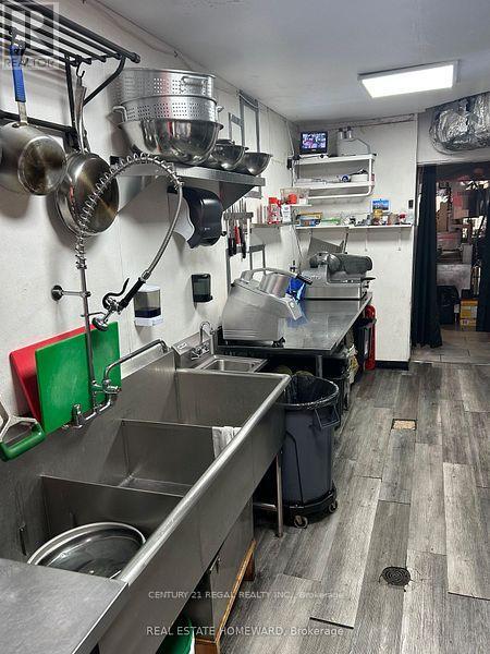 1132 Queen Street W, Toronto, Ontario  M6J 1J3 - Photo 5 - C12672578