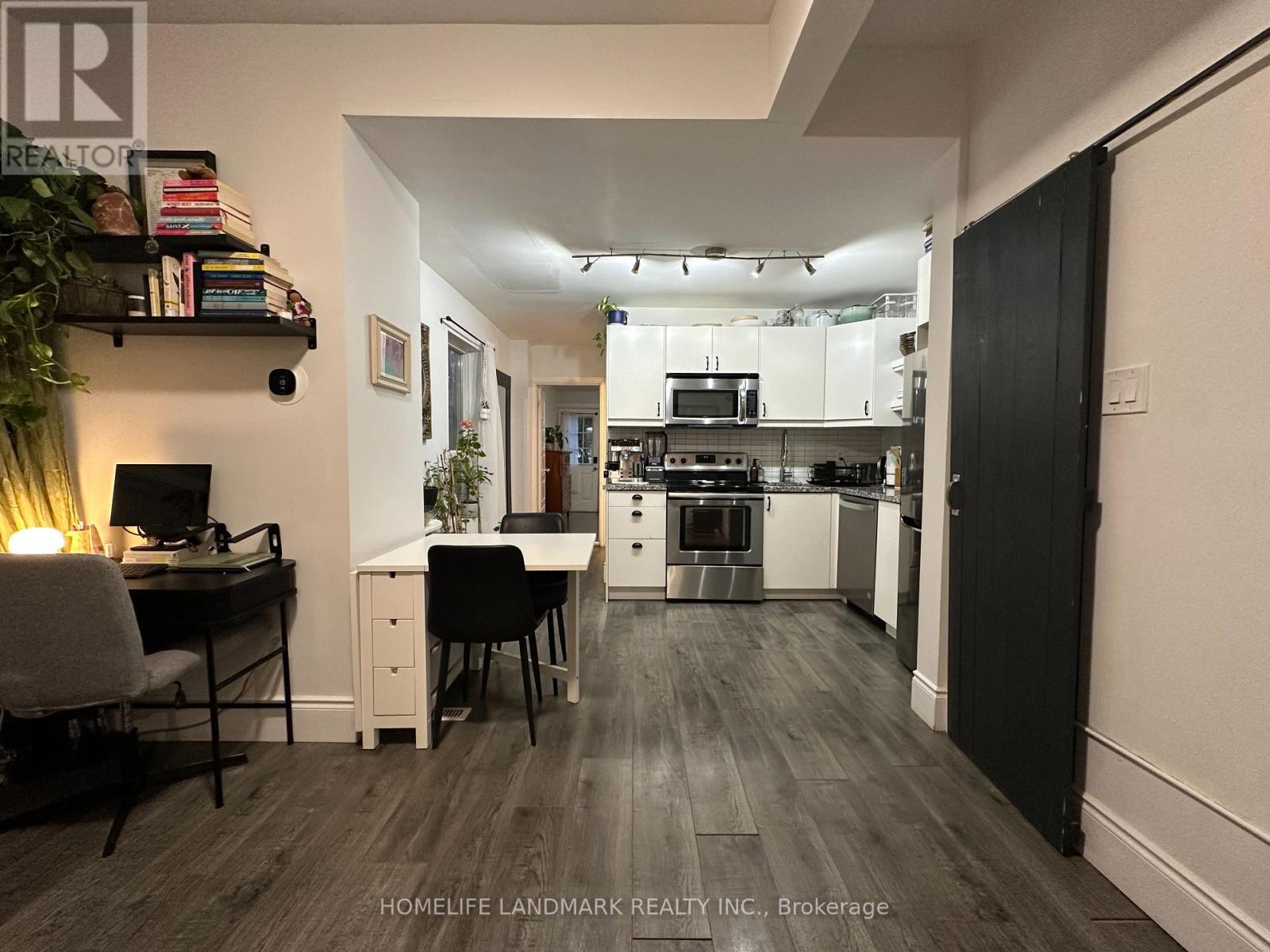 Main - 20 Concord Avenue, Toronto, Ontario  M6H 2P1 - Photo 11 - C12672600