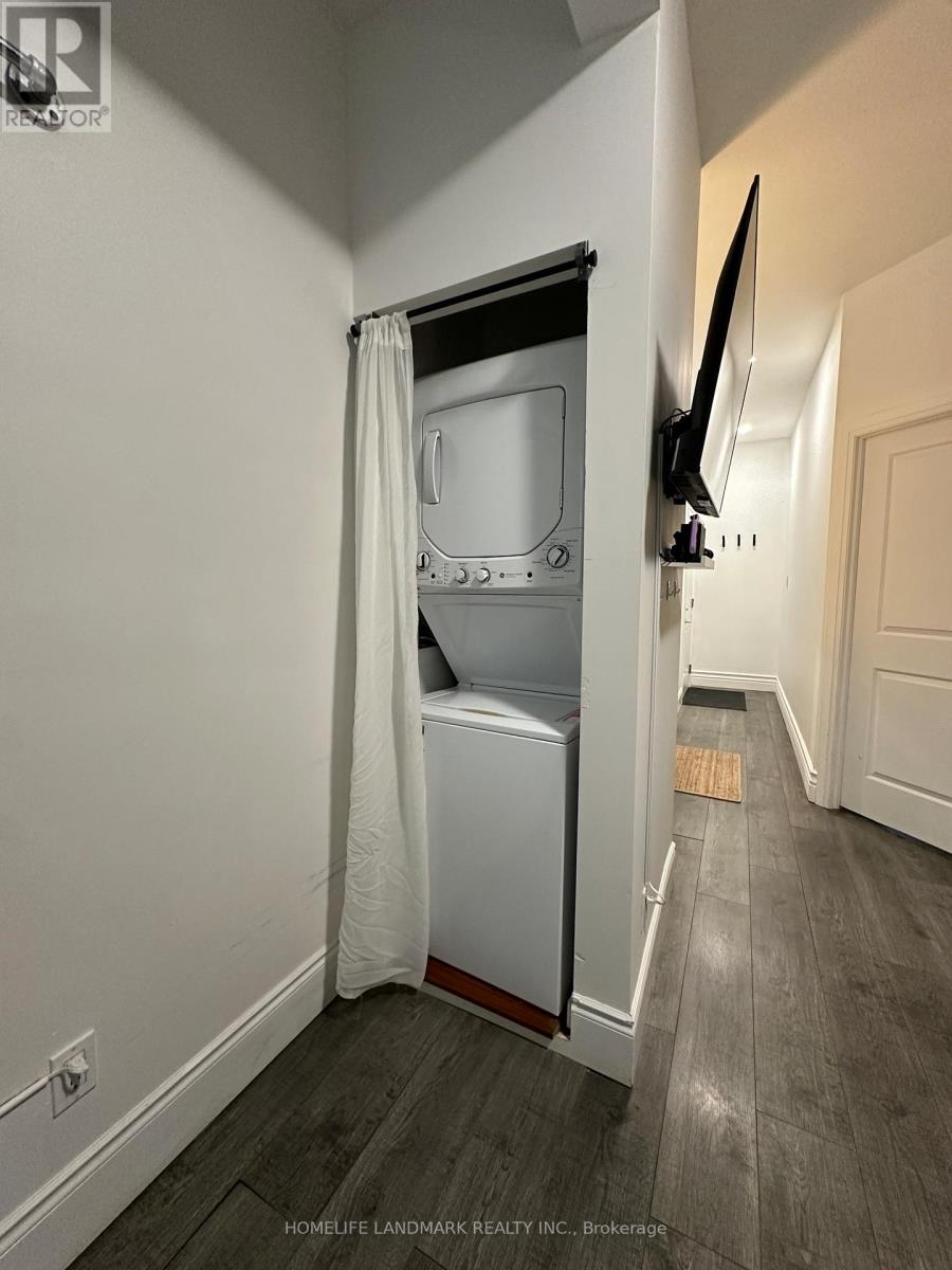 Main - 20 Concord Avenue, Toronto, Ontario  M6H 2P1 - Photo 12 - C12672600