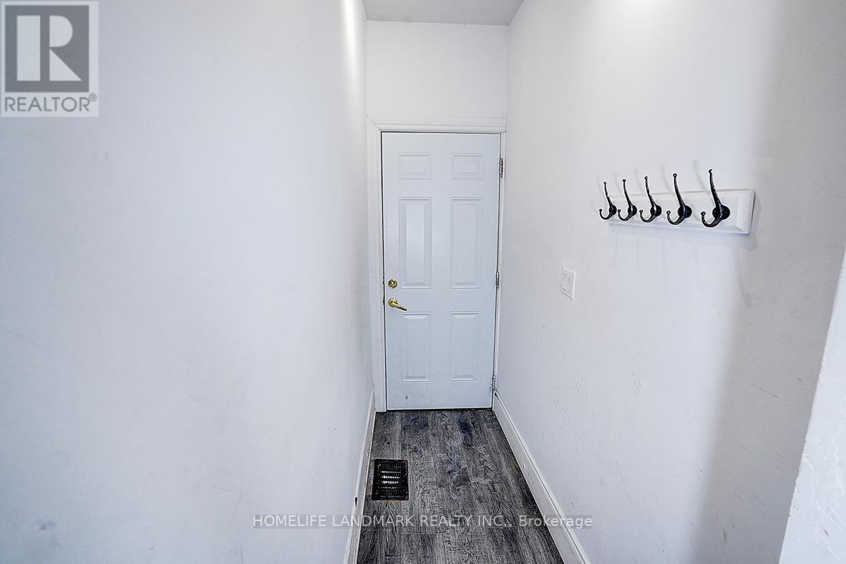 Main - 20 Concord Avenue, Toronto, Ontario  M6H 2P1 - Photo 3 - C12672600
