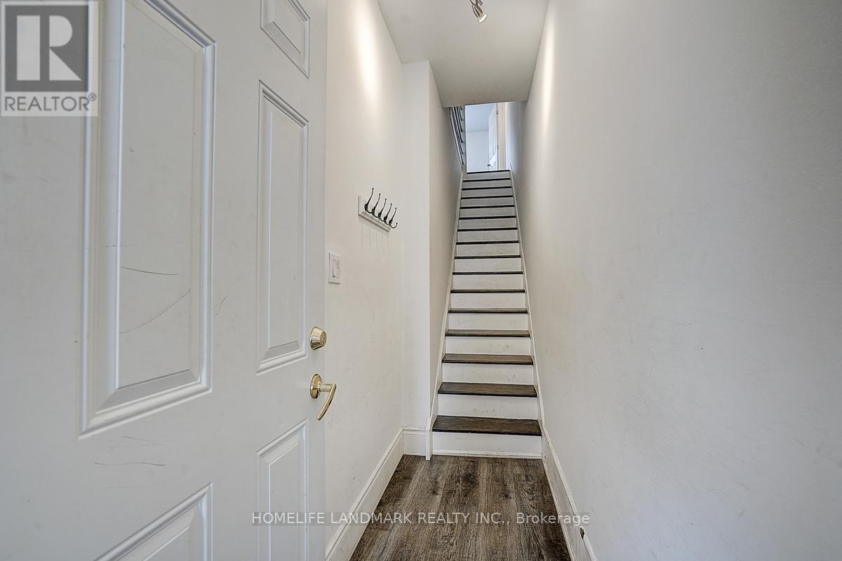 Main - 20 Concord Avenue, Toronto, Ontario  M6H 2P1 - Photo 4 - C12672600