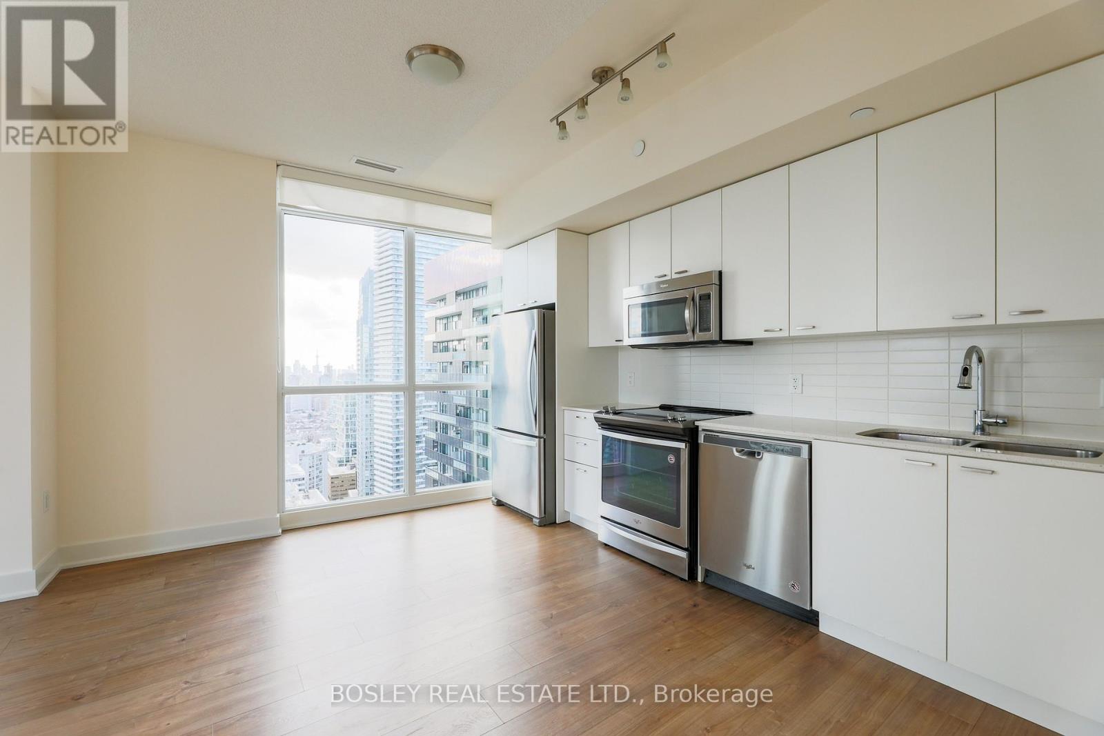 3308 - 30 Roehampton Avenue, Toronto, Ontario  M4P 0B9 - Photo 18 - C12672618