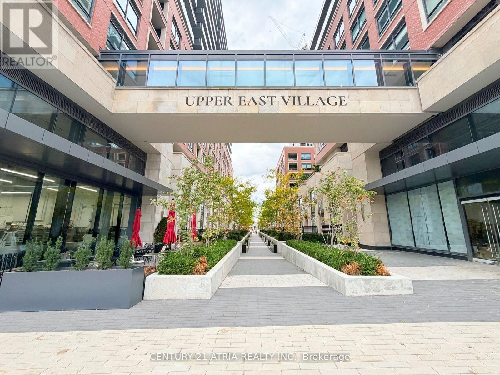 1003 - 33 Frederick Todd Way, Toronto, Ontario  M4G 0C9 - Photo 2 - C12672670