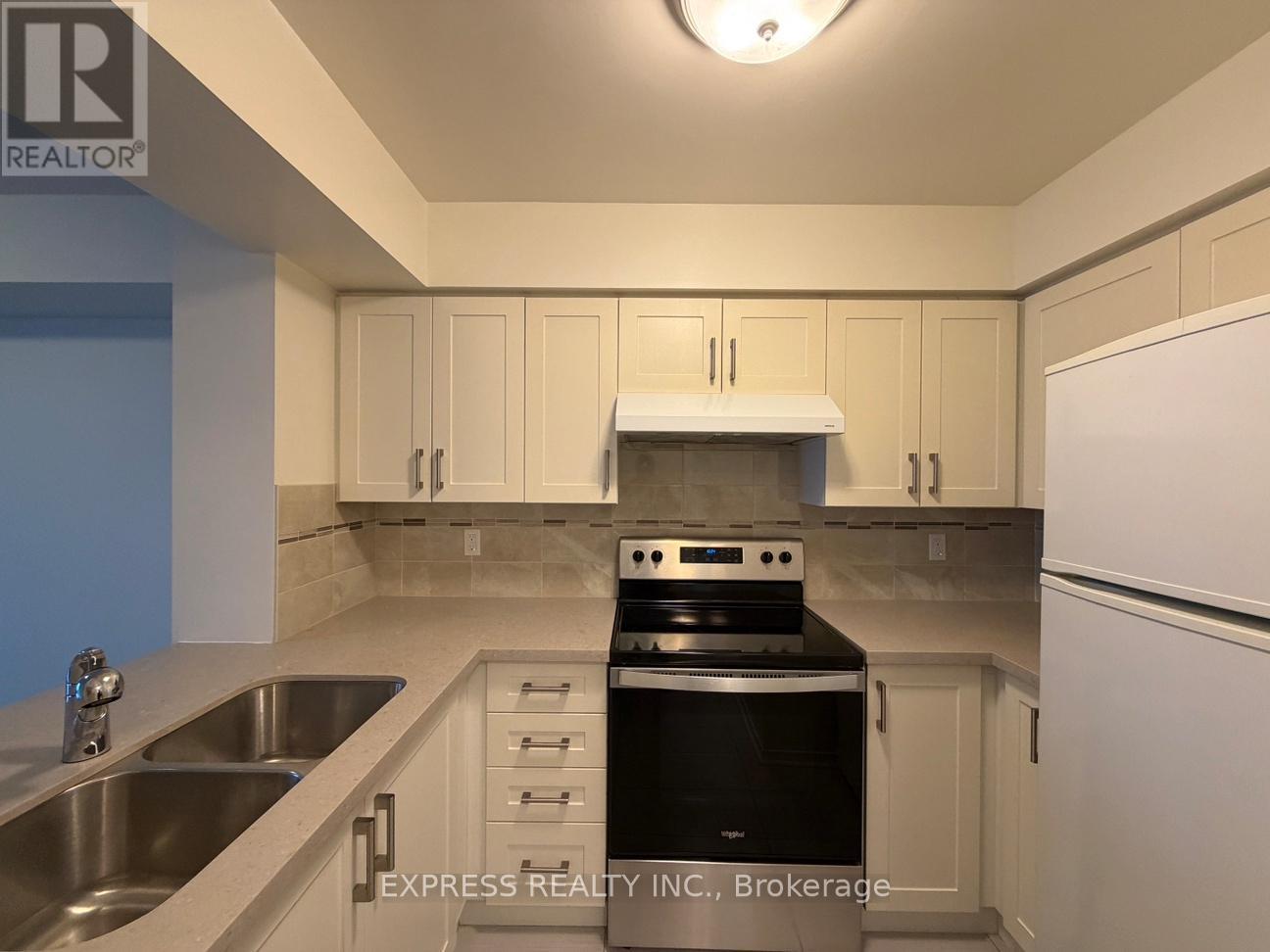 406 - 18 Hillcrest Avenue, Toronto, Ontario  M2N 6T5 - Photo 2 - C12672672