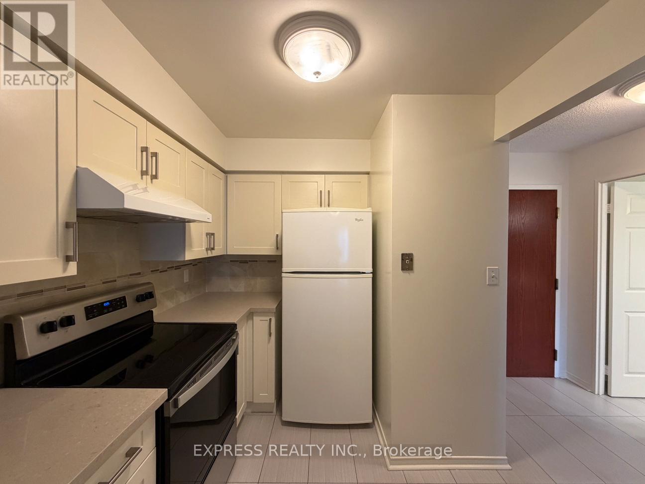 406 - 18 Hillcrest Avenue, Toronto, Ontario  M2N 6T5 - Photo 4 - C12672672