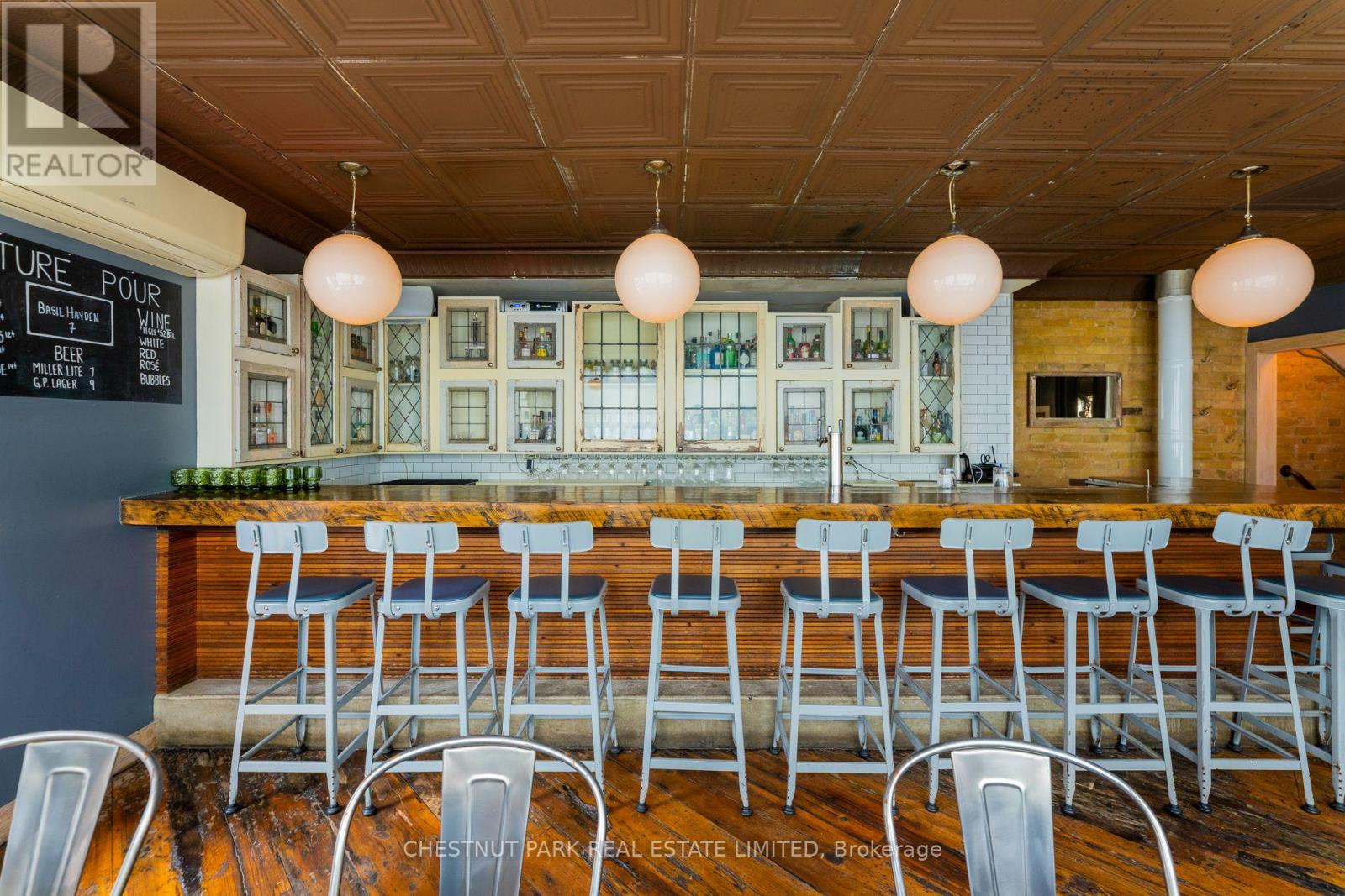 923 Dundas Street W, Toronto, Ontario  M6J 2R5 - Photo 5 - C12672690