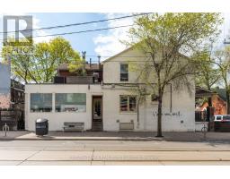 923 DUNDAS STREET W, Toronto, Ontario