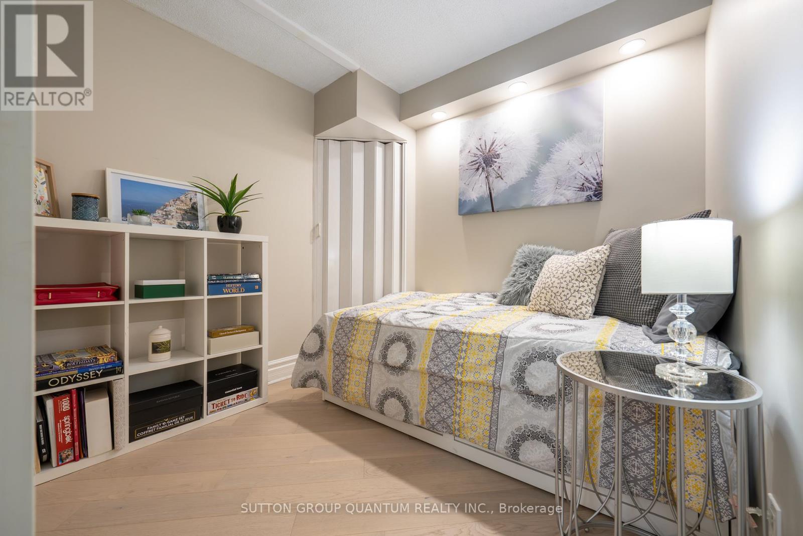 814 - 10 Queens Quay W, Toronto, Ontario  M5J 2R9 - Photo 18 - C12672732