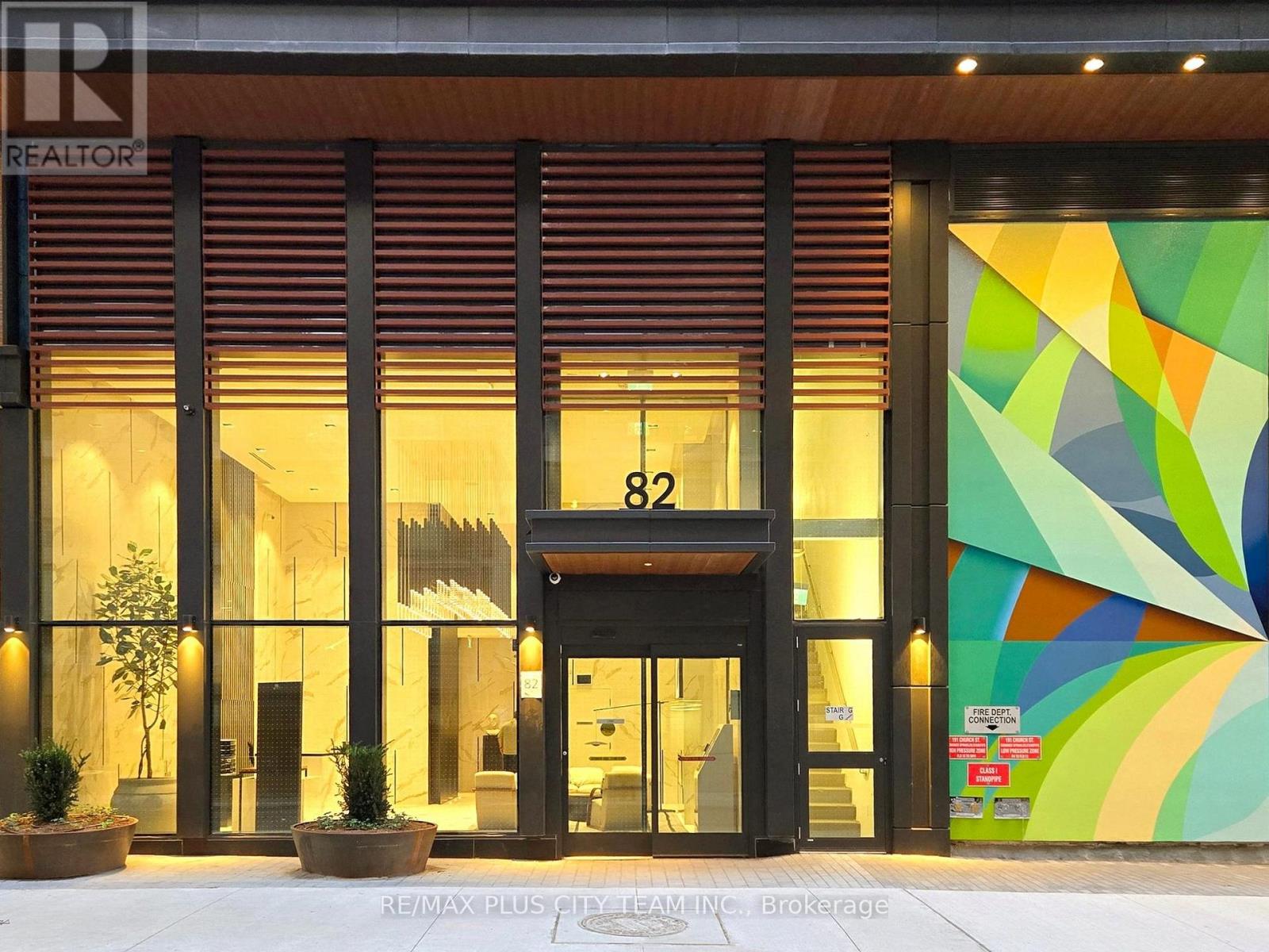 3215 - 82 Dalhousie Street, Toronto, Ontario  M5B 0C5 - Photo 2 - C12672748