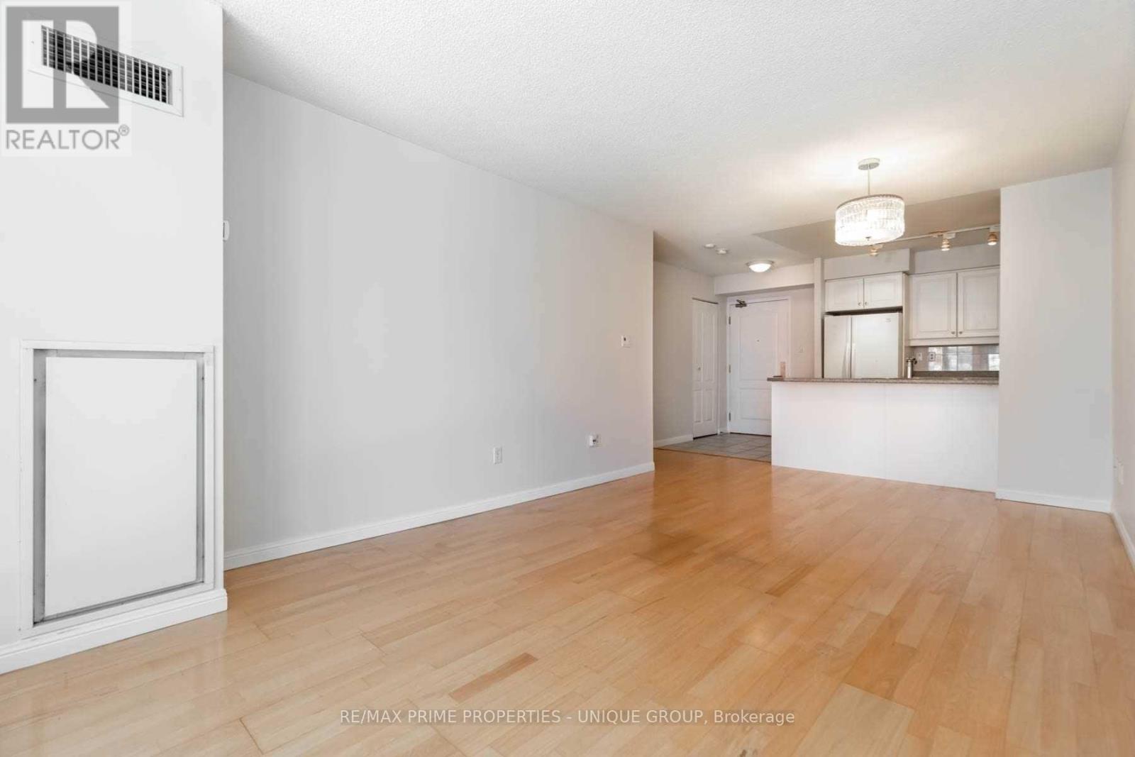 314 - 18 Wanless Avenue, Toronto, Ontario  M4N 3R9 - Photo 4 - C12672782