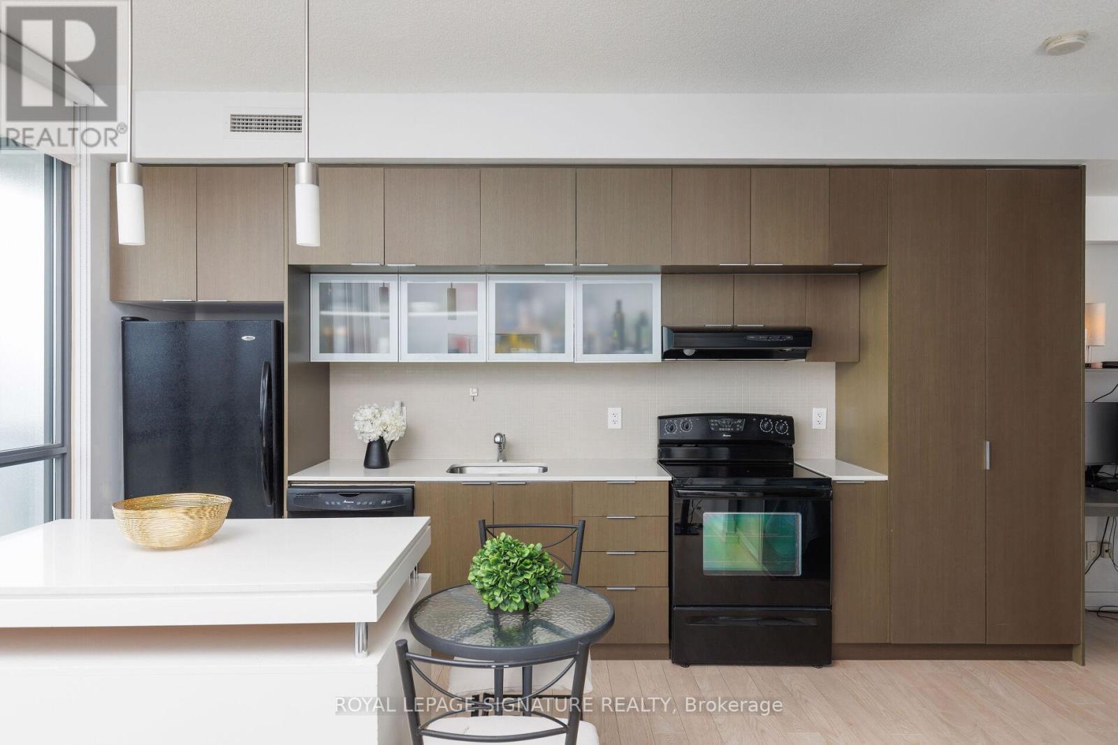 3410 - 110 Charles Street E, Toronto, Ontario  M4Y 1T5 - Photo 8 - C12672848