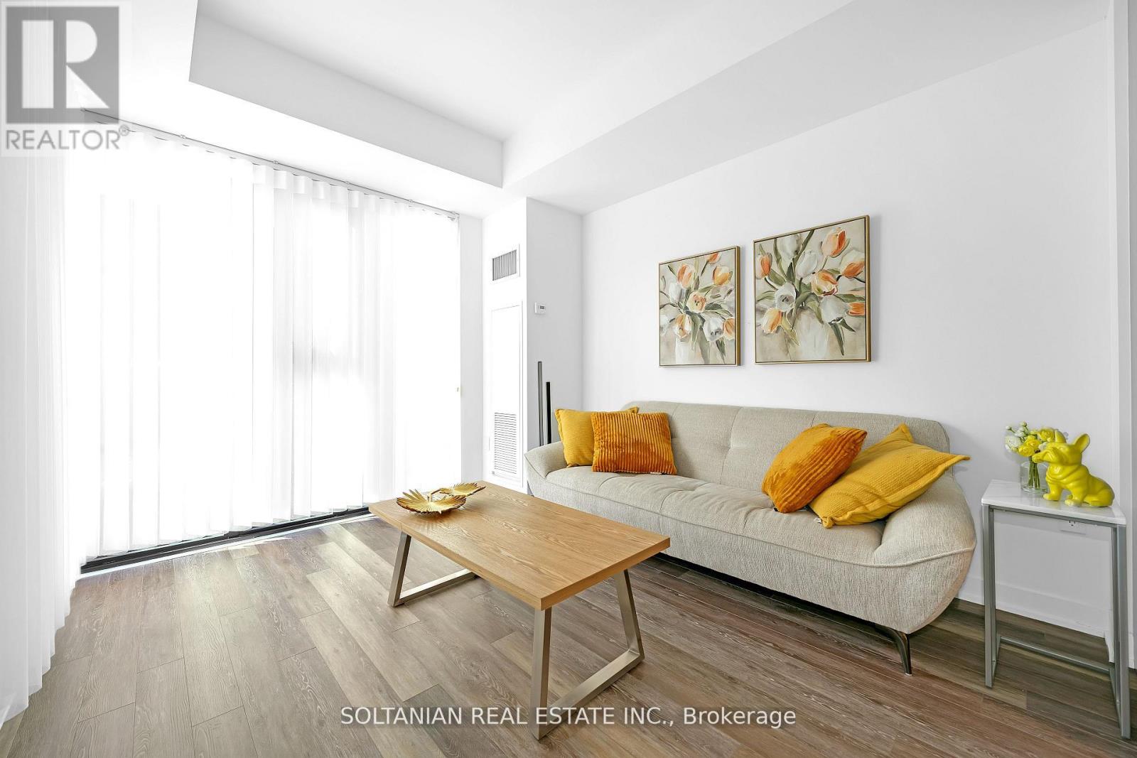 320 - 250 Lawrence Avenue W, Toronto, Ontario  M5M 1B1 - Photo 2 - C12672850