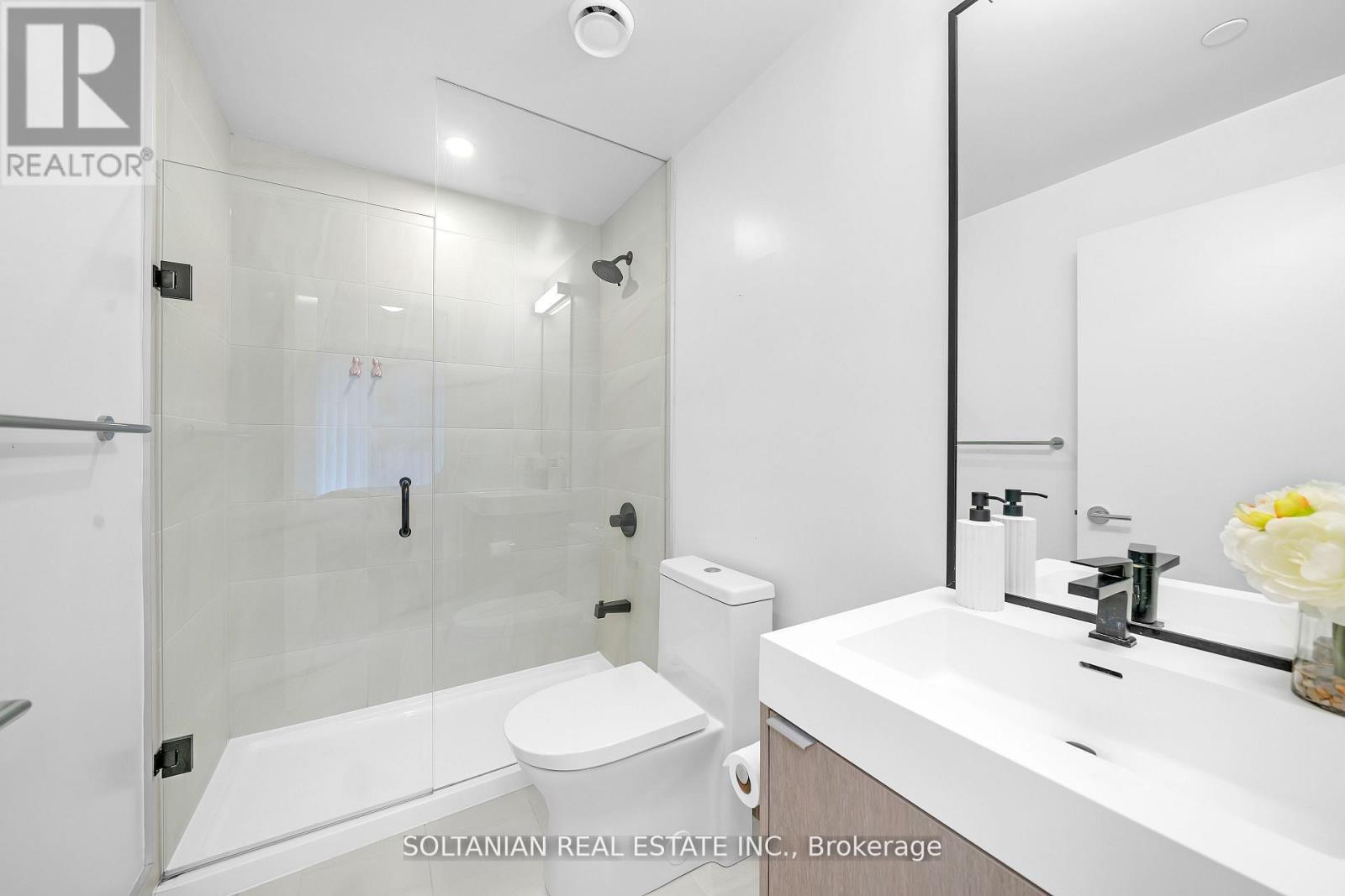 320 - 250 Lawrence Avenue W, Toronto, Ontario  M5M 1B1 - Photo 21 - C12672850