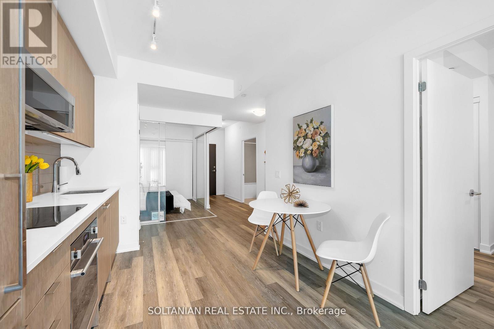 320 - 250 Lawrence Avenue W, Toronto, Ontario  M5M 1B1 - Photo 7 - C12672850