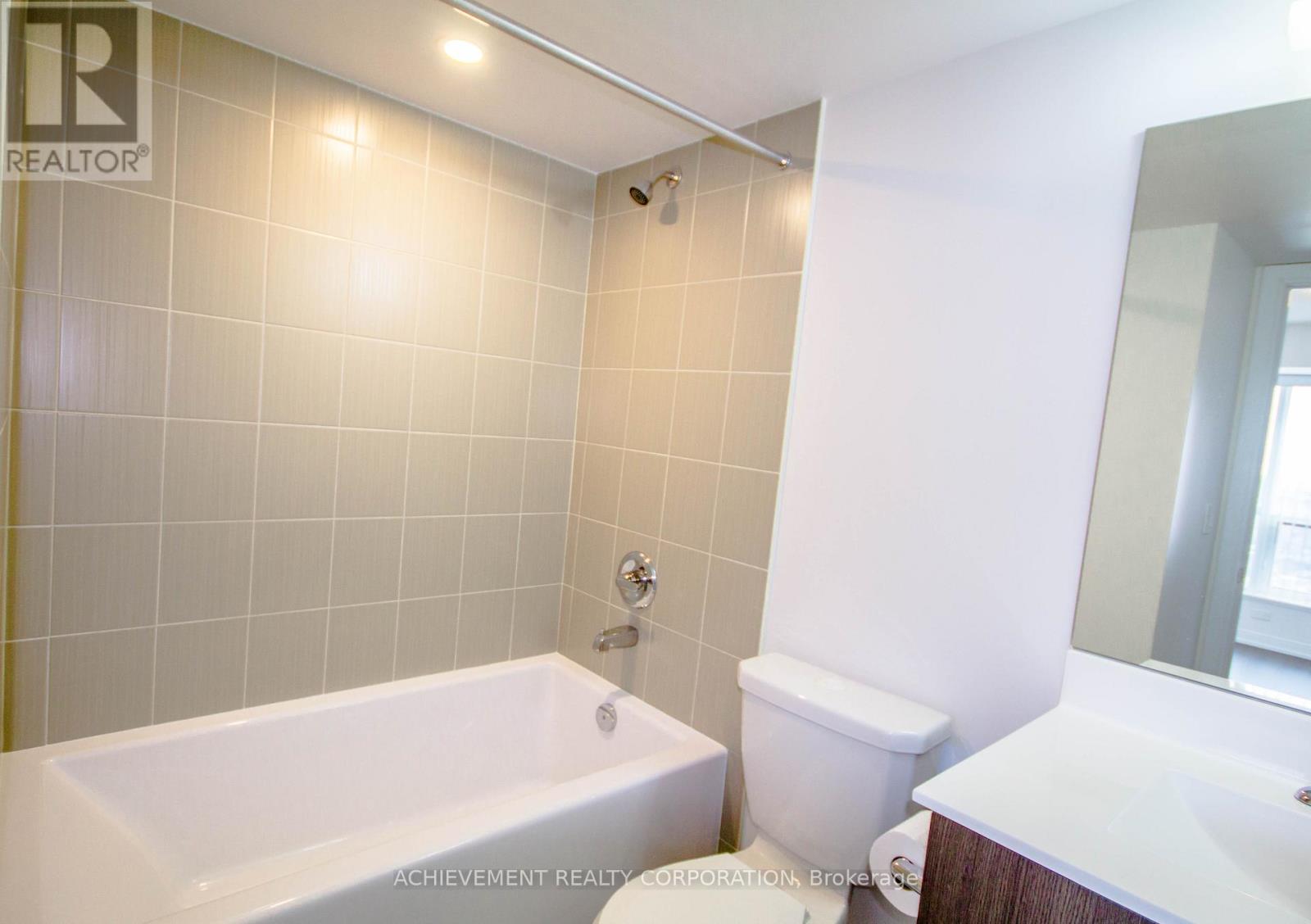 2704 - 255 Village Green Square, Toronto, Ontario  M1S 0L7 - Photo 11 - E12672752