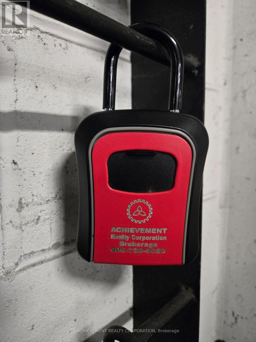 2704 - 255 Village Green Square, Toronto, Ontario  M1S 0L7 - Photo 30 - E12672752