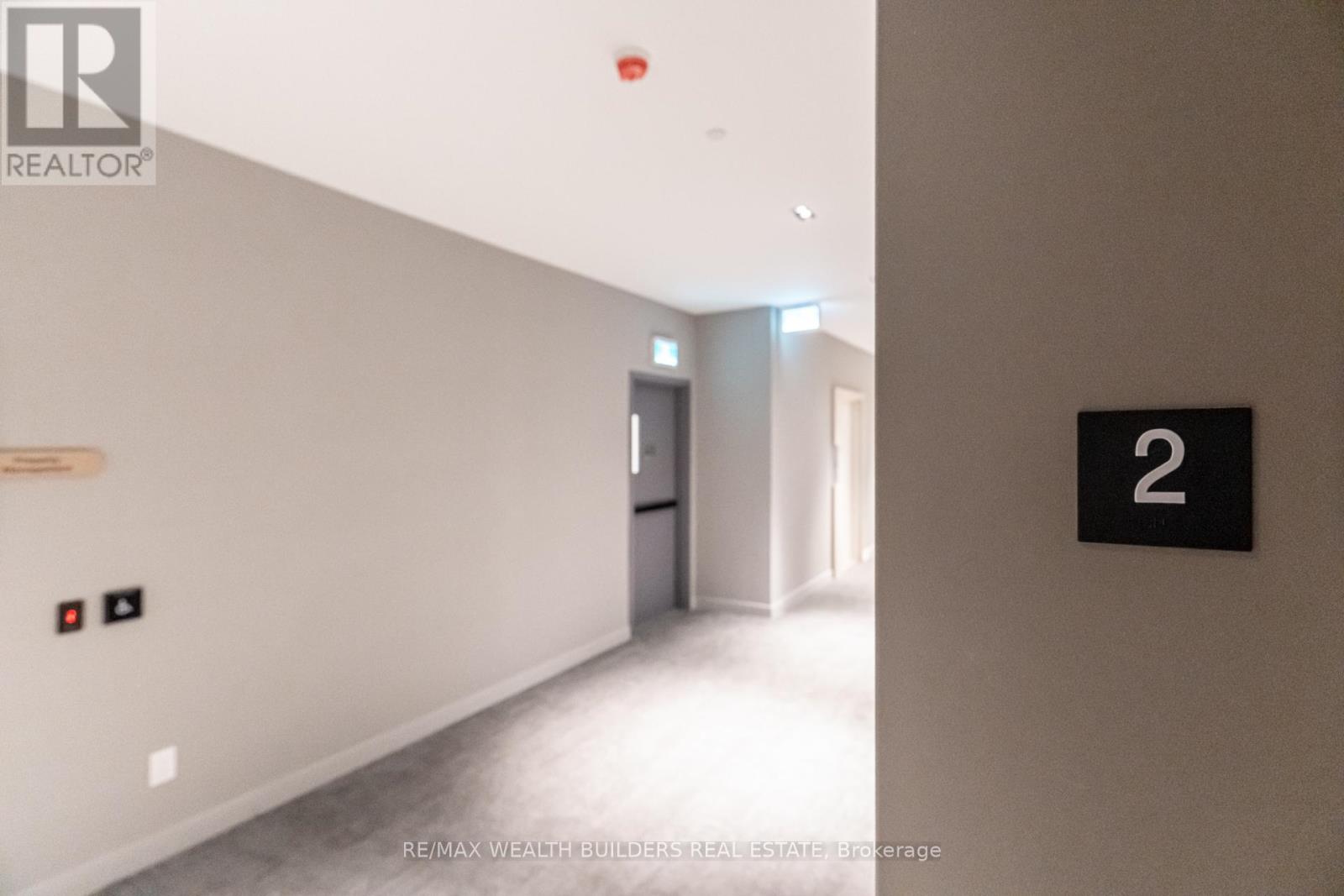 201 - 1050 Eastern Avenue, Toronto, Ontario  M4L 0B7 - Photo 11 - E12672776