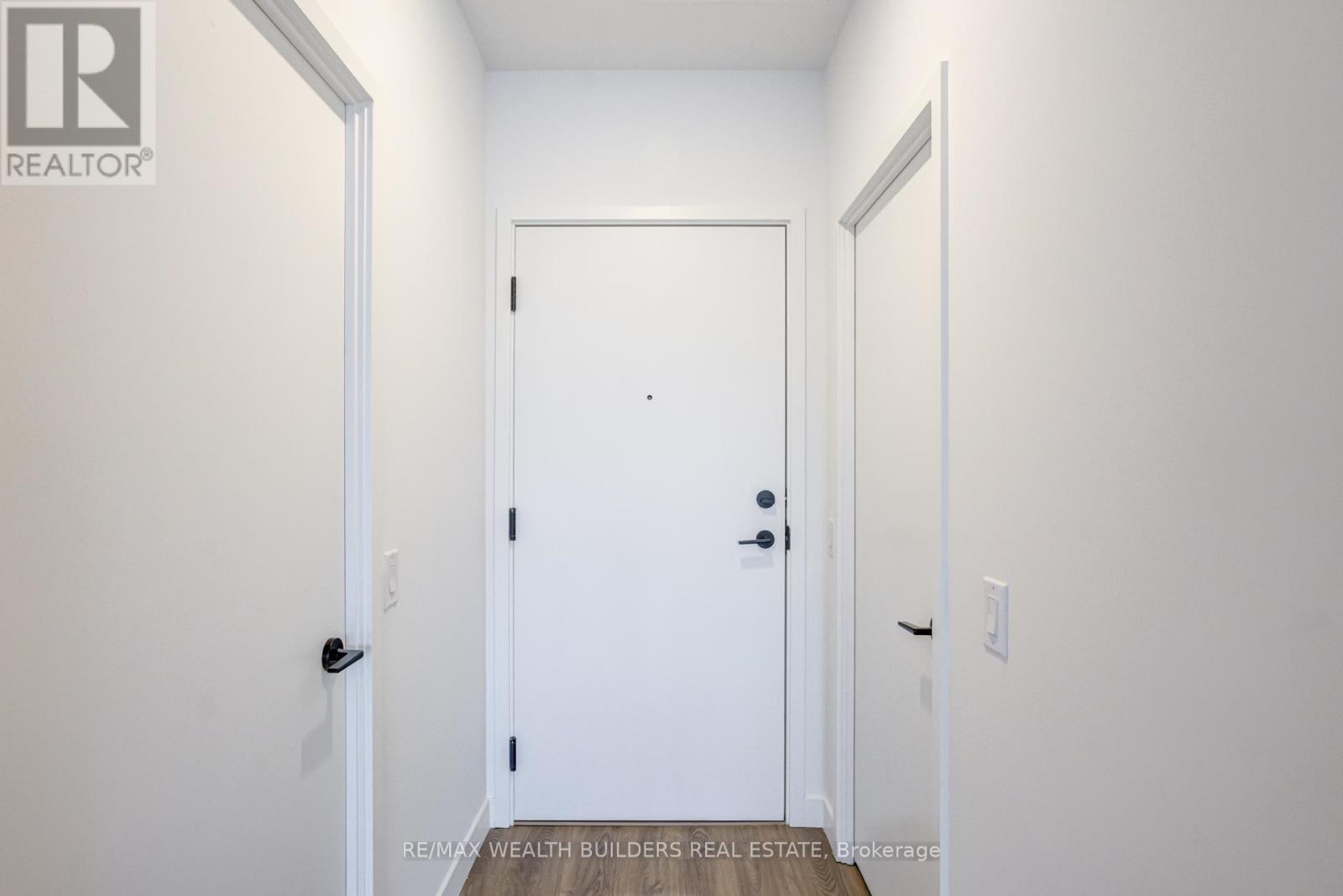 201 - 1050 Eastern Avenue, Toronto, Ontario  M4L 0B7 - Photo 14 - E12672776