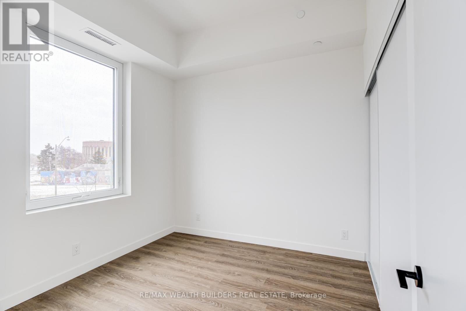 201 - 1050 Eastern Avenue, Toronto, Ontario  M4L 0B7 - Photo 22 - E12672776