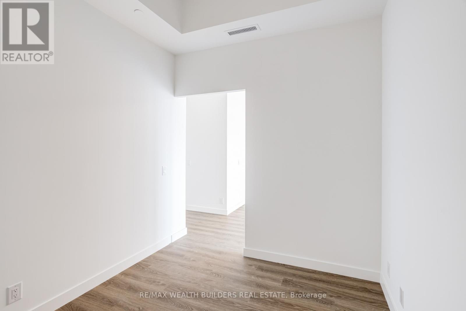 201 - 1050 Eastern Avenue, Toronto, Ontario  M4L 0B7 - Photo 28 - E12672776