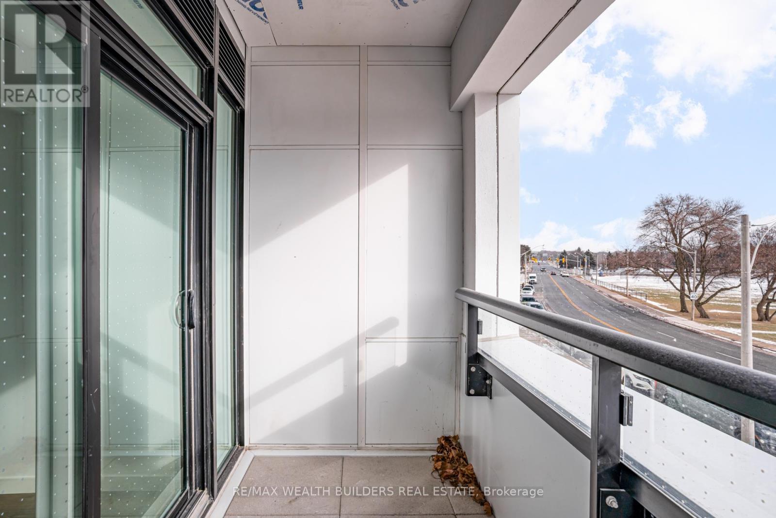 201 - 1050 Eastern Avenue, Toronto, Ontario  M4L 0B7 - Photo 34 - E12672776