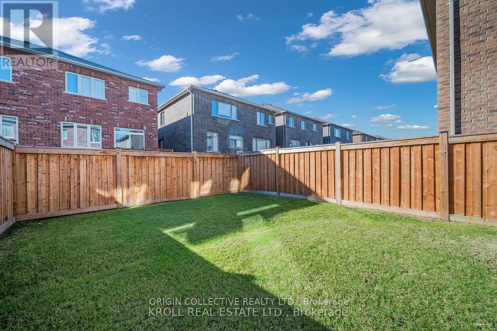 26 Frederick Taylor Way, East Gwillimbury, Ontario  L0G 1M0 - Photo 42 - N12672572