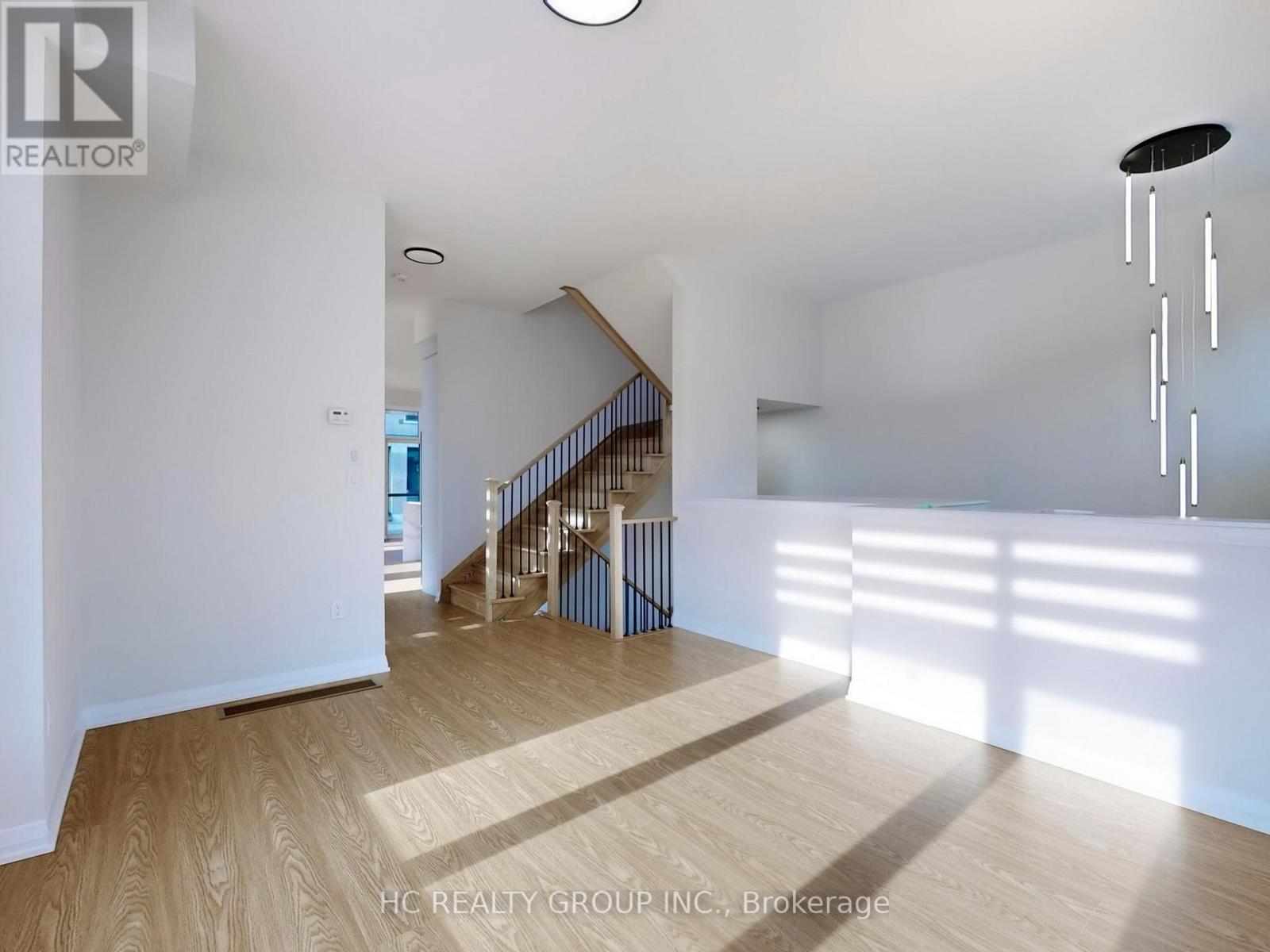 88 Millman Lane, Richmond Hill, Ontario  L4S 0P9 - Photo 5 - N12672624