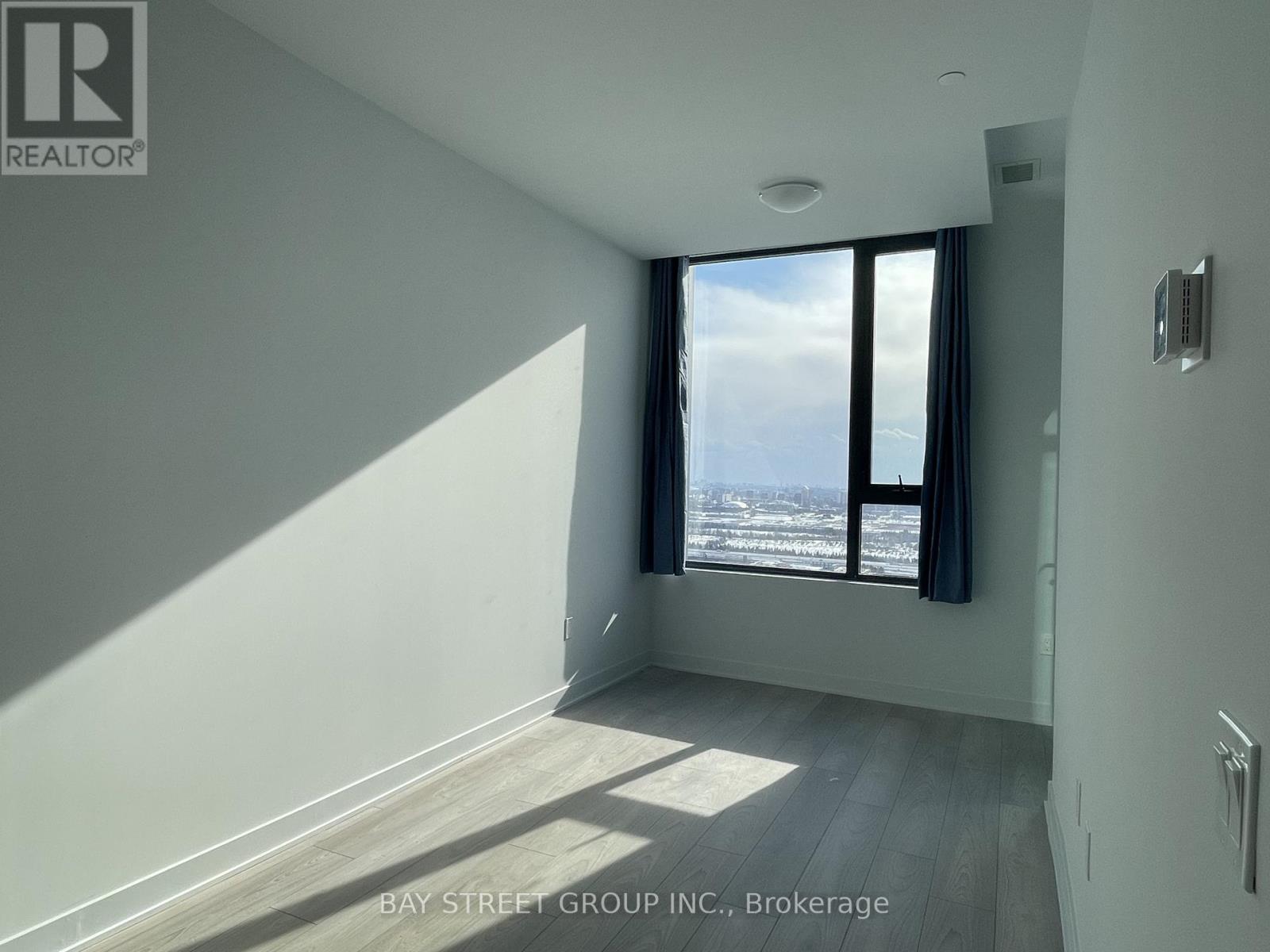 3203 - 2920 Highway 7, Vaughan, Ontario  L4K 0P4 - Photo 11 - N12672648