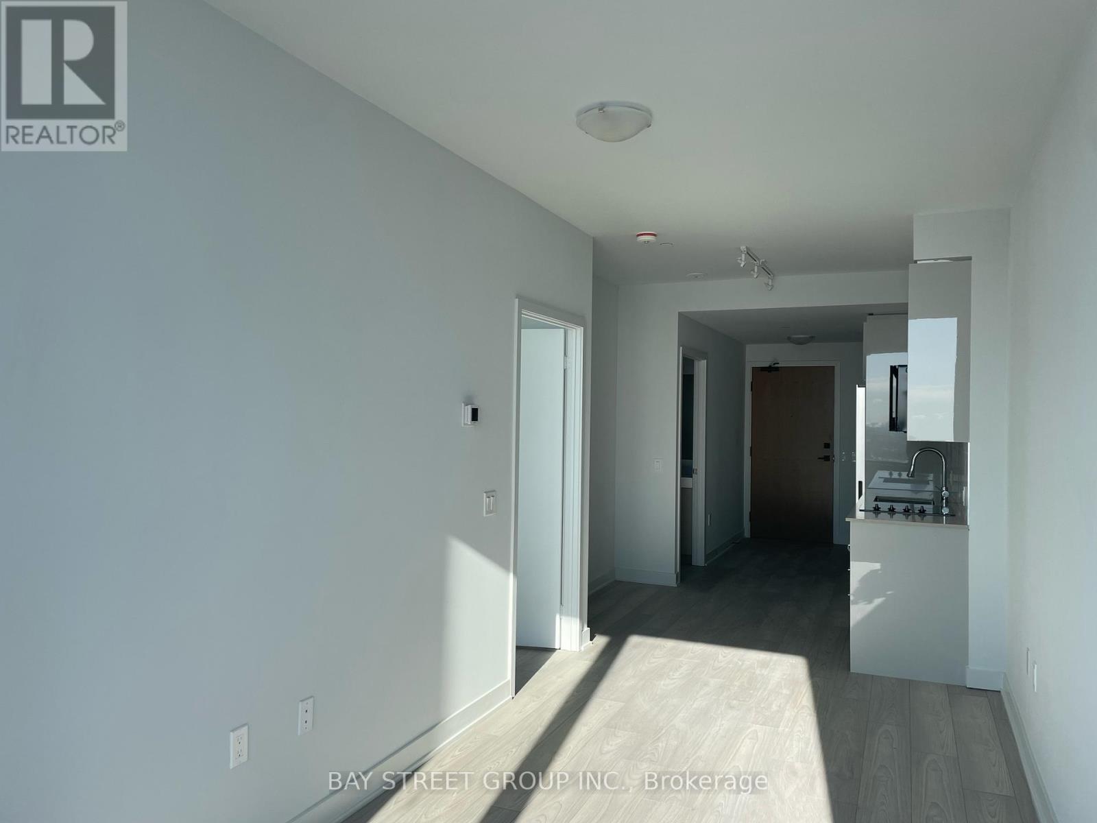 3203 - 2920 Highway 7, Vaughan, Ontario  L4K 0P4 - Photo 13 - N12672648