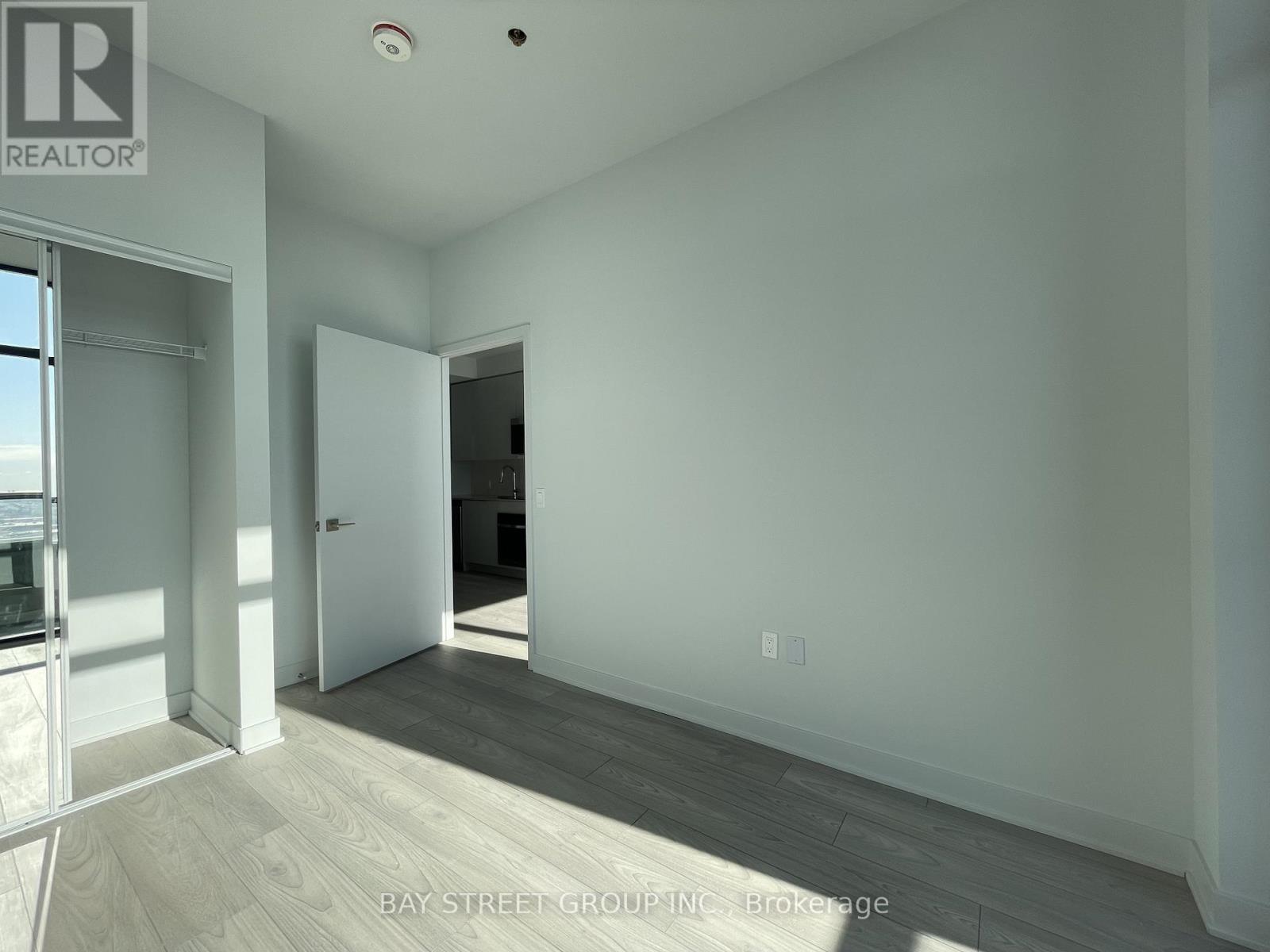 3203 - 2920 Highway 7, Vaughan, Ontario  L4K 0P4 - Photo 5 - N12672648