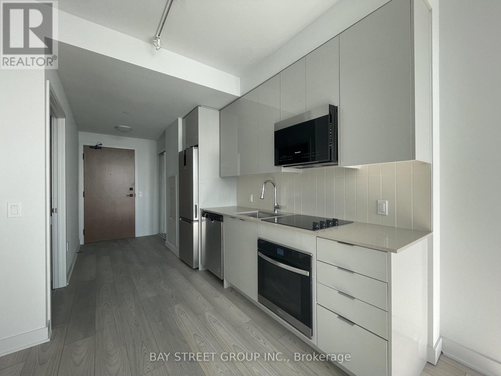 3203 - 2920 Highway 7, Vaughan, Ontario  L4K 0P4 - Photo 9 - N12672648